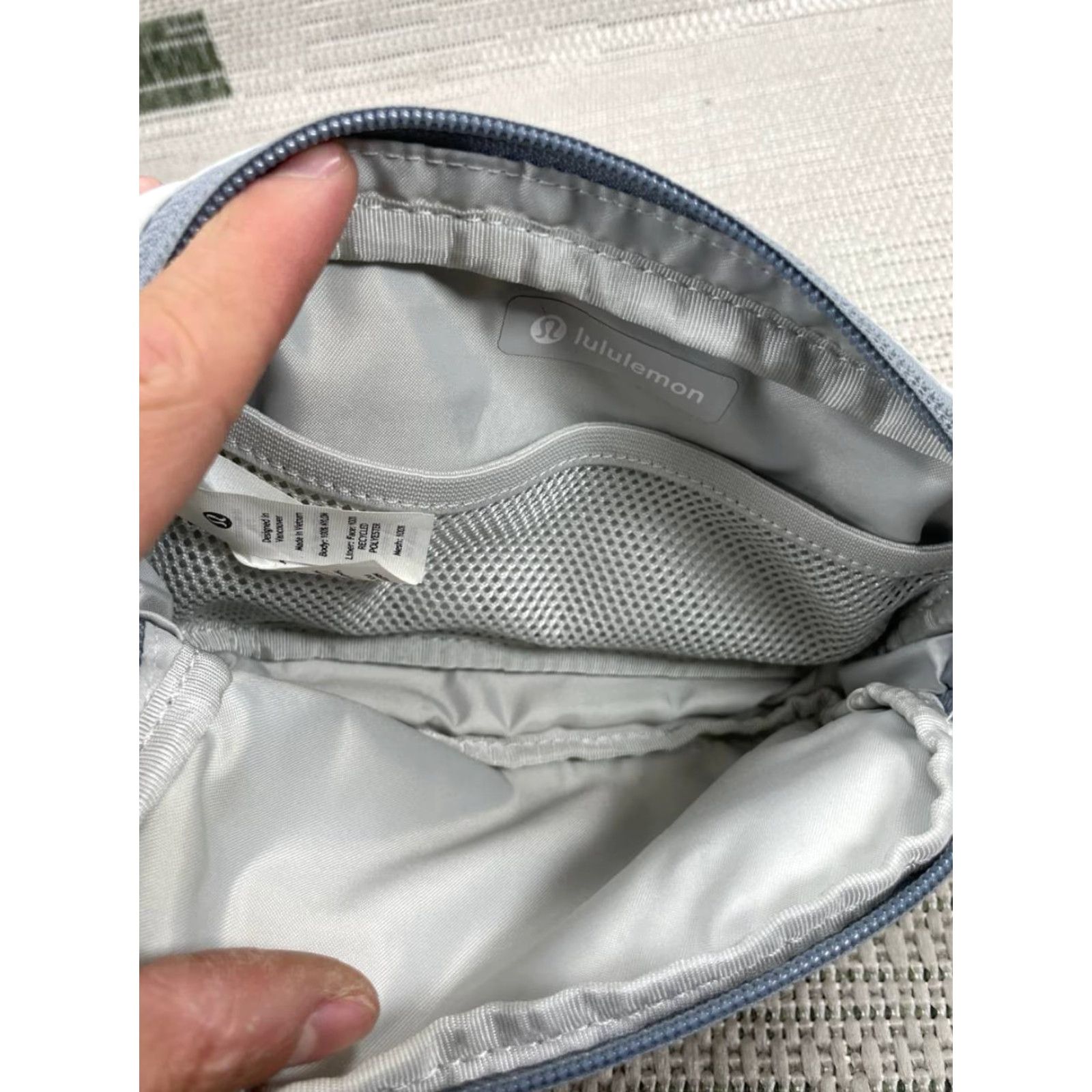 Lululemon Lululemon Everywhere Gray Nylon Belt Bag & Fanny Pack, Adjustable Strap, Inner Pocket, One Size, Women Size ONE SIZE - 6 Thumbnail