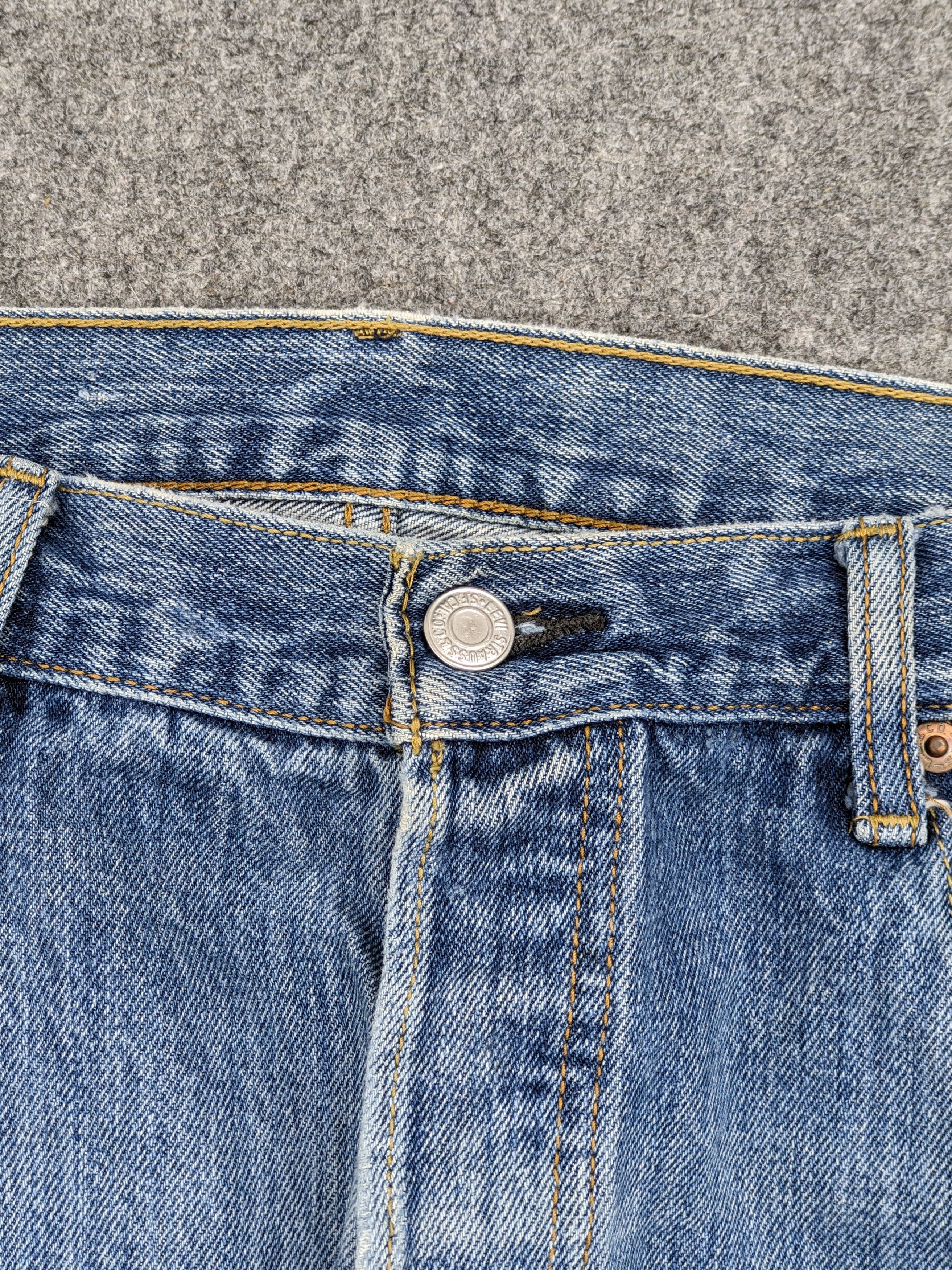Levi's Vintage Levis 501 Faded Blue Jeans DJ0027Z Size US 34 / EU 50 - 10 Thumbnail