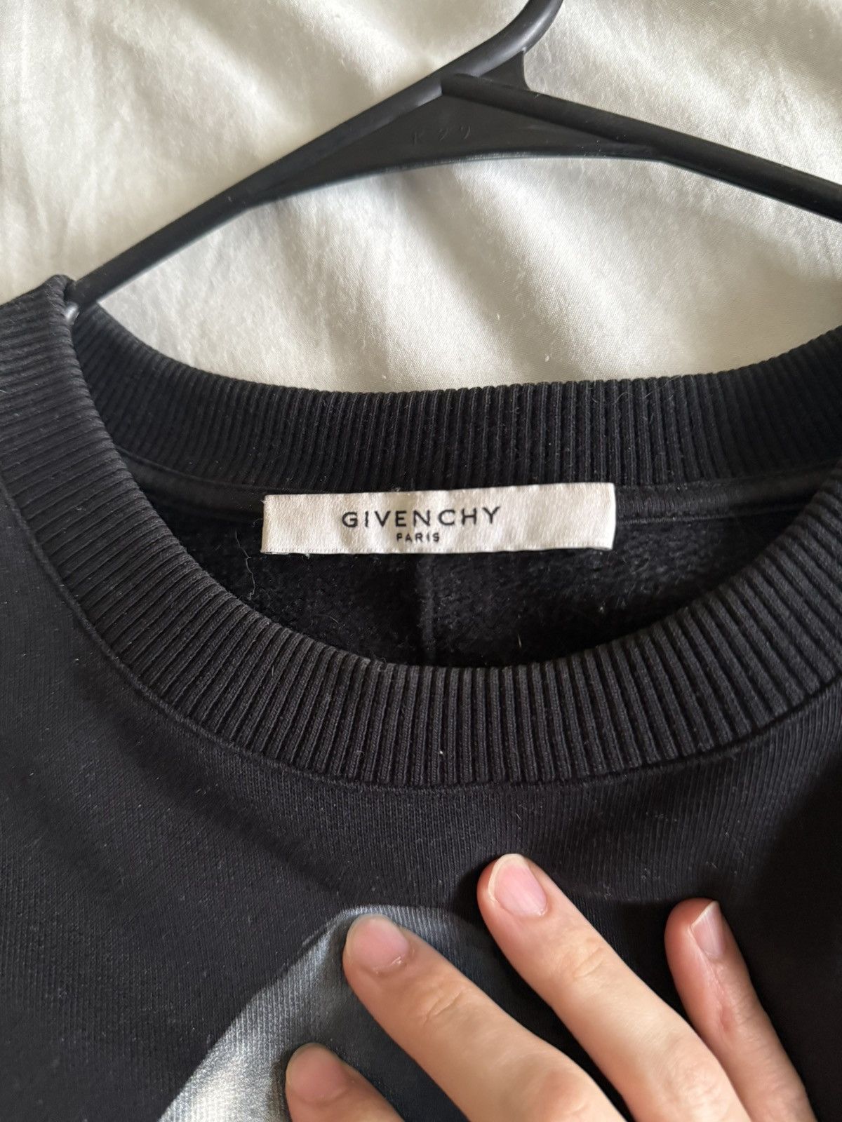 Givenchy Givenchy Shark Sweatshirt Size US M / EU 48-50 / 2 - 2 Thumbnail