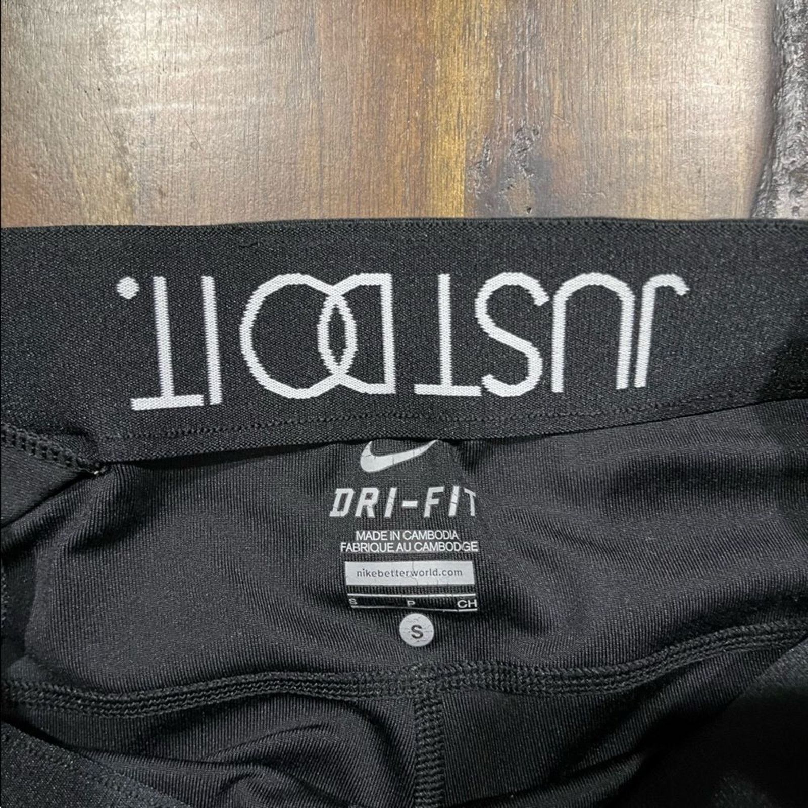 Nike Nike DriFit Stay Warm Relay Running Capris SIZE S Size 26" / US 2 / IT 38 - 3 Thumbnail