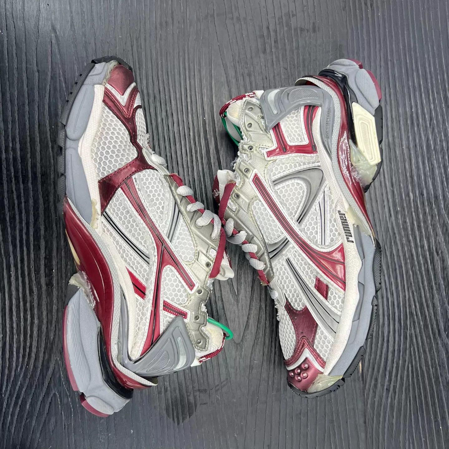 Balenciaga Balenciaga Runner White/Gray/Red 40 New Size US 7 / EU 40 - 2 Thumbnail