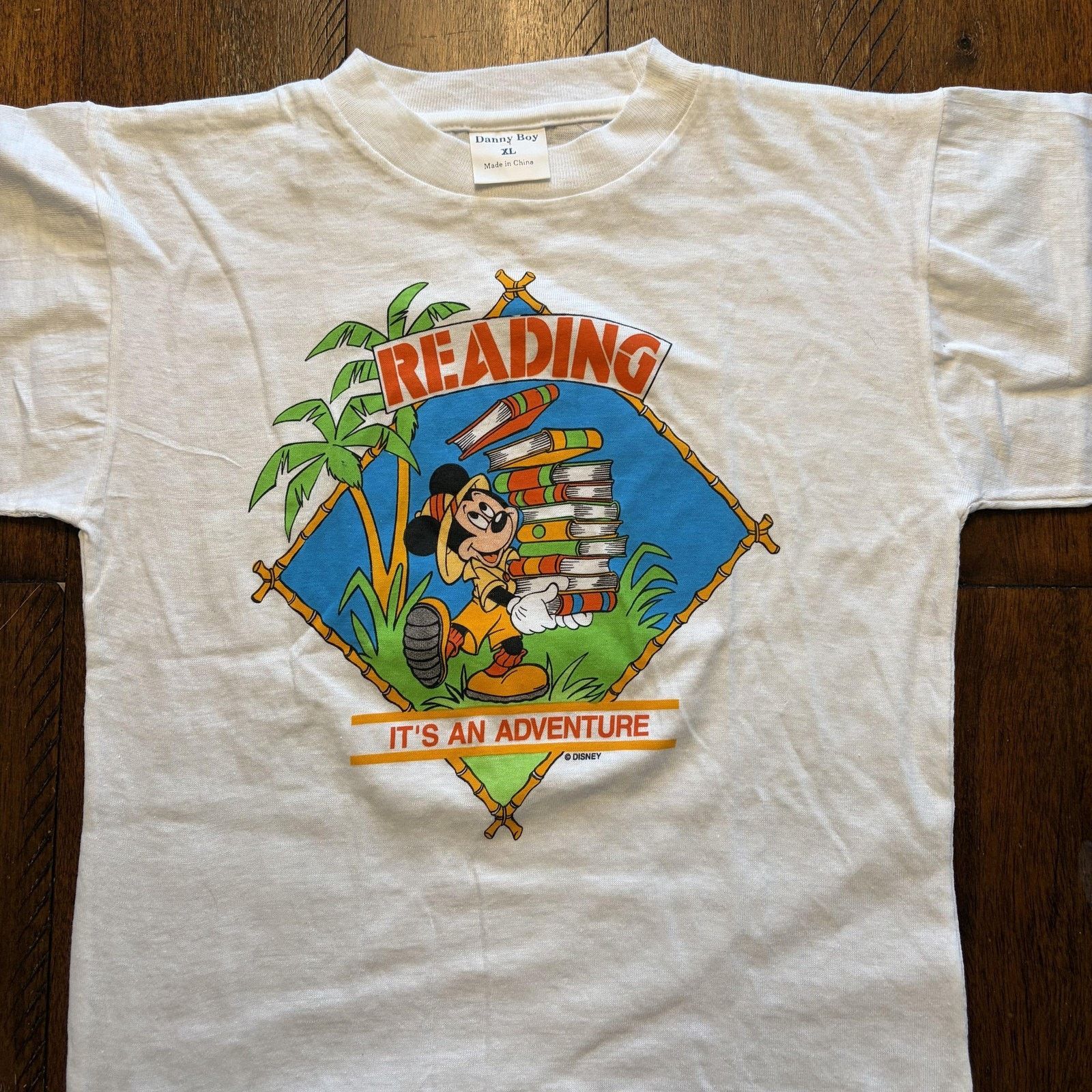 Vintage Vintage Disney Mickey Mouse Reading Shirt Boys XL White Size US XL / EU 56 / 4 - 3 Thumbnail