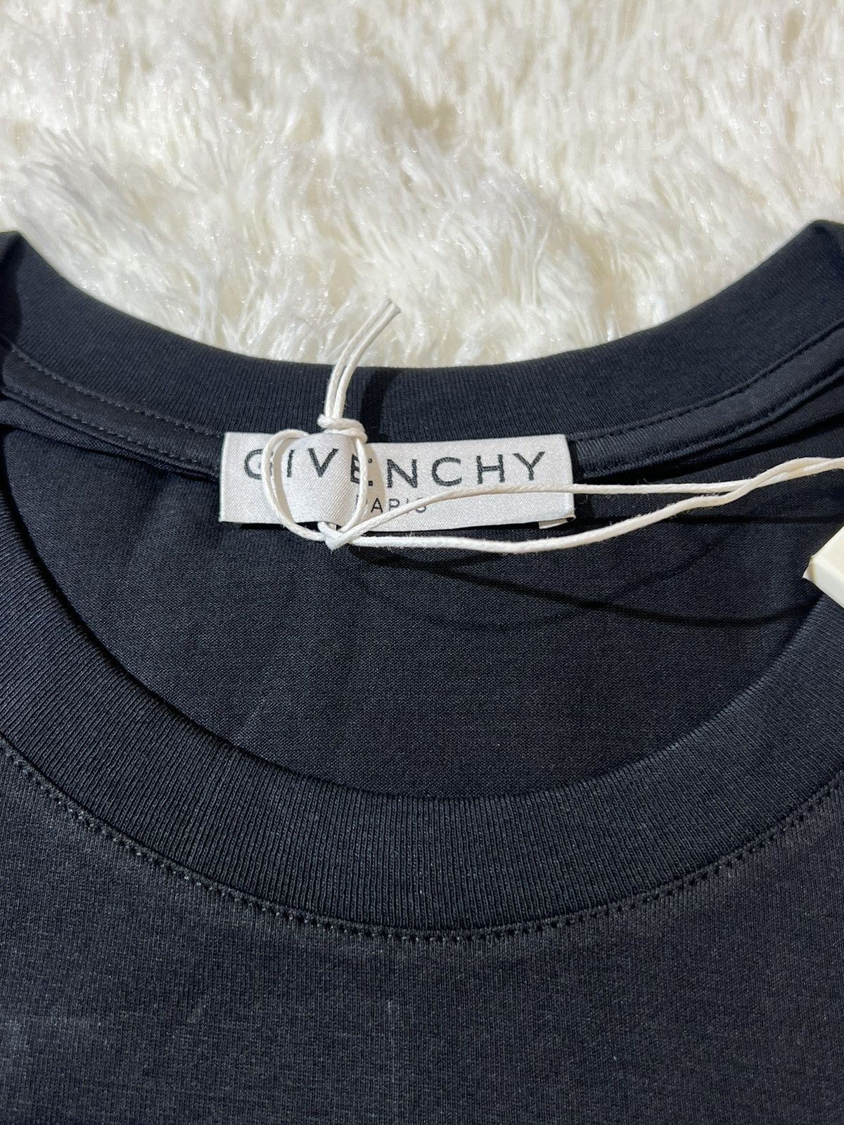 Givenchy Givenchy Red Embroidery Logo T Size US L / EU 52-54 / 3 - 3 Thumbnail