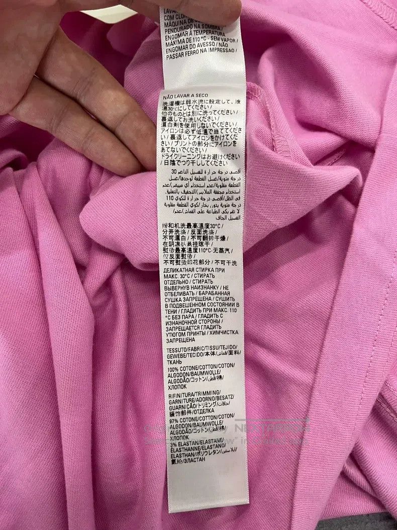 Balenciaga Balenciaga Pink short sleeve T-shirt, size L Size US L / EU 52-54 / 3 - 6 Thumbnail