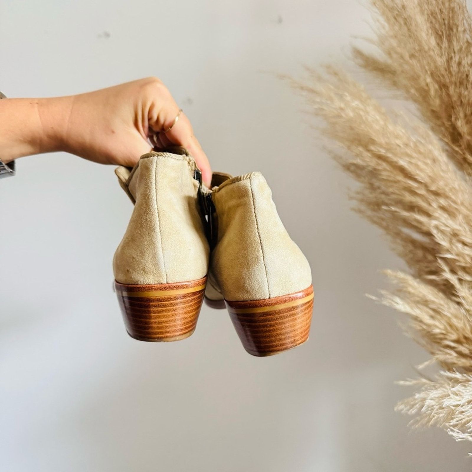 Sam Edelman SAM EDELMAN Beige Tan Suede Leather $170 Boot Booties Shoe 6 Size US 6 / IT 36 - 7 Thumbnail