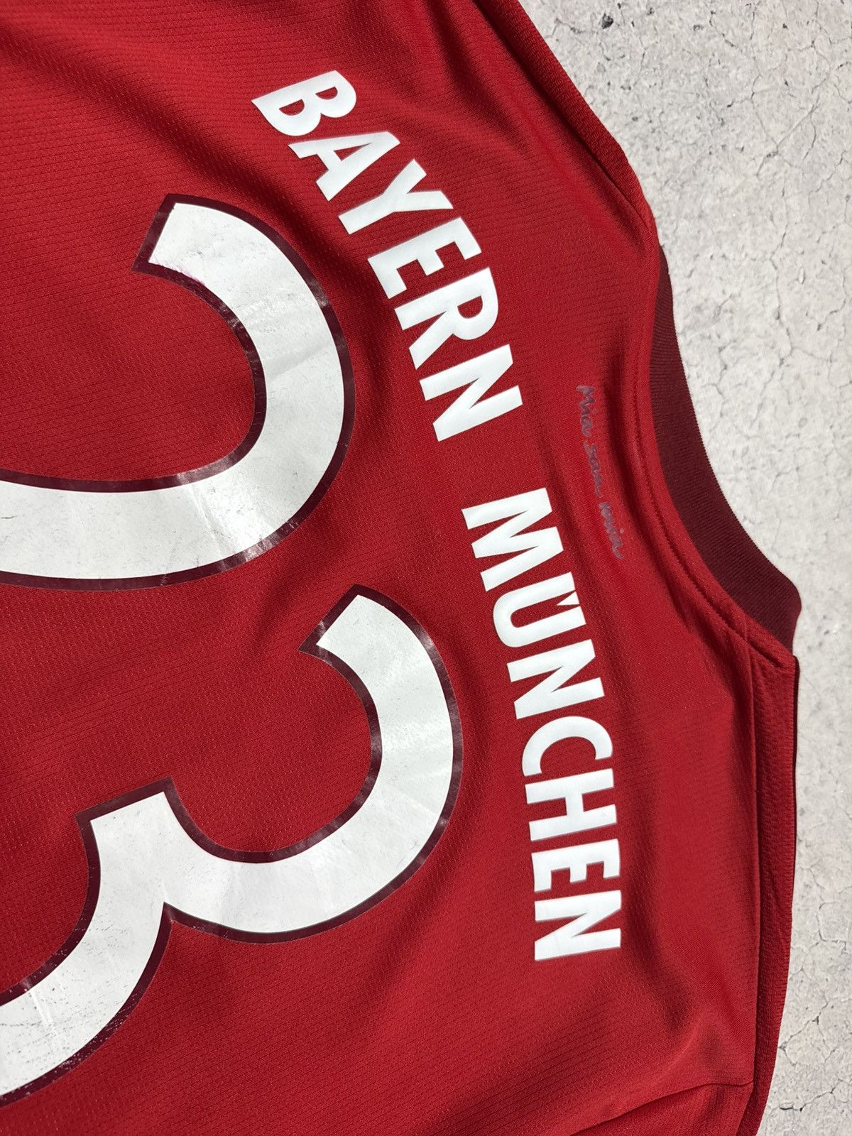 Adidas Adidas FC Bayern Munchen Vidal #23 Soccer Jersey Long Sleeve Size US XXL / EU 58 / 5 - 13 Thumbnail