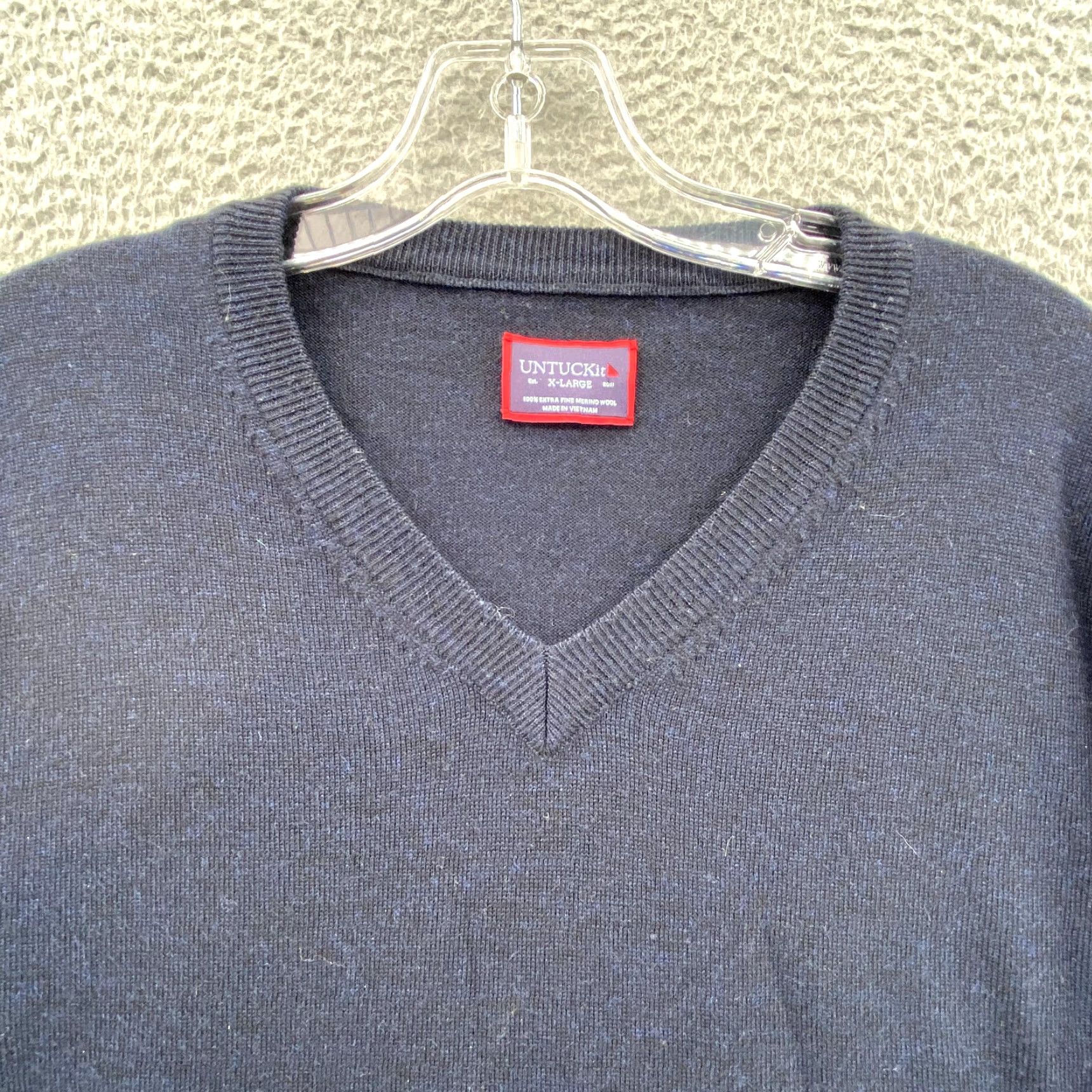 UNTUCKit UNTUCKit Sweater Men’s XL Navy Merino Wool V-Neck Long Sleeve Golf Preppy 90's Size US XL / EU 56 / 4 - 3 Thumbnail