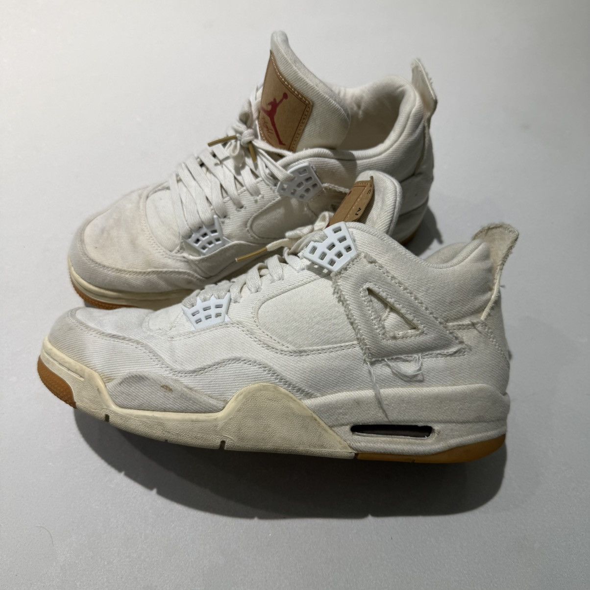 Jordan Brand × Levi's Jordan 4 Retro Levis white Size US 8.5 / EU 41-42 - 1 Thumbnail
