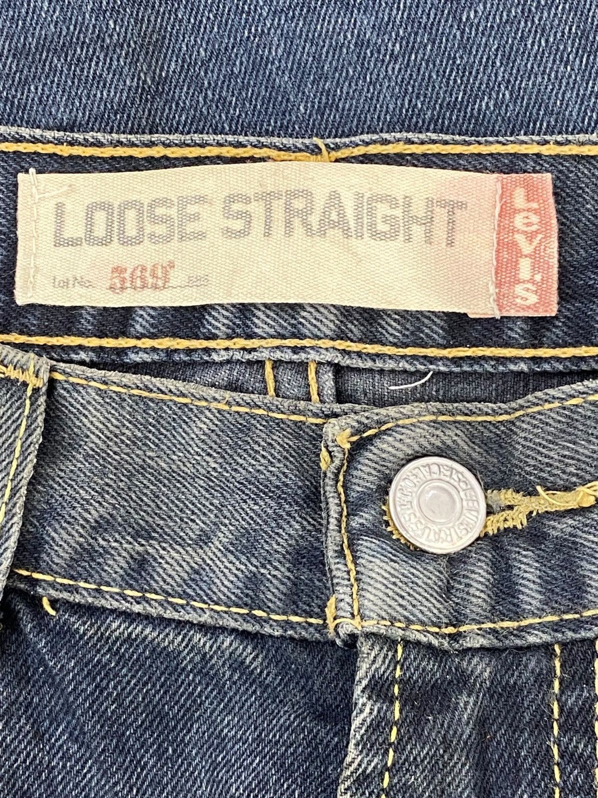 Levi's Levi’s_ Blue Wash Ripped at the back Straigjt Leh Jeans Size US 30 / EU 46 - 10 Thumbnail