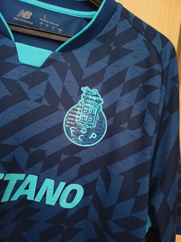 New Balance New Balance Fc.Porto 2024/25 third shirt Size US L / EU 52-54 / 3 - 6 Thumbnail