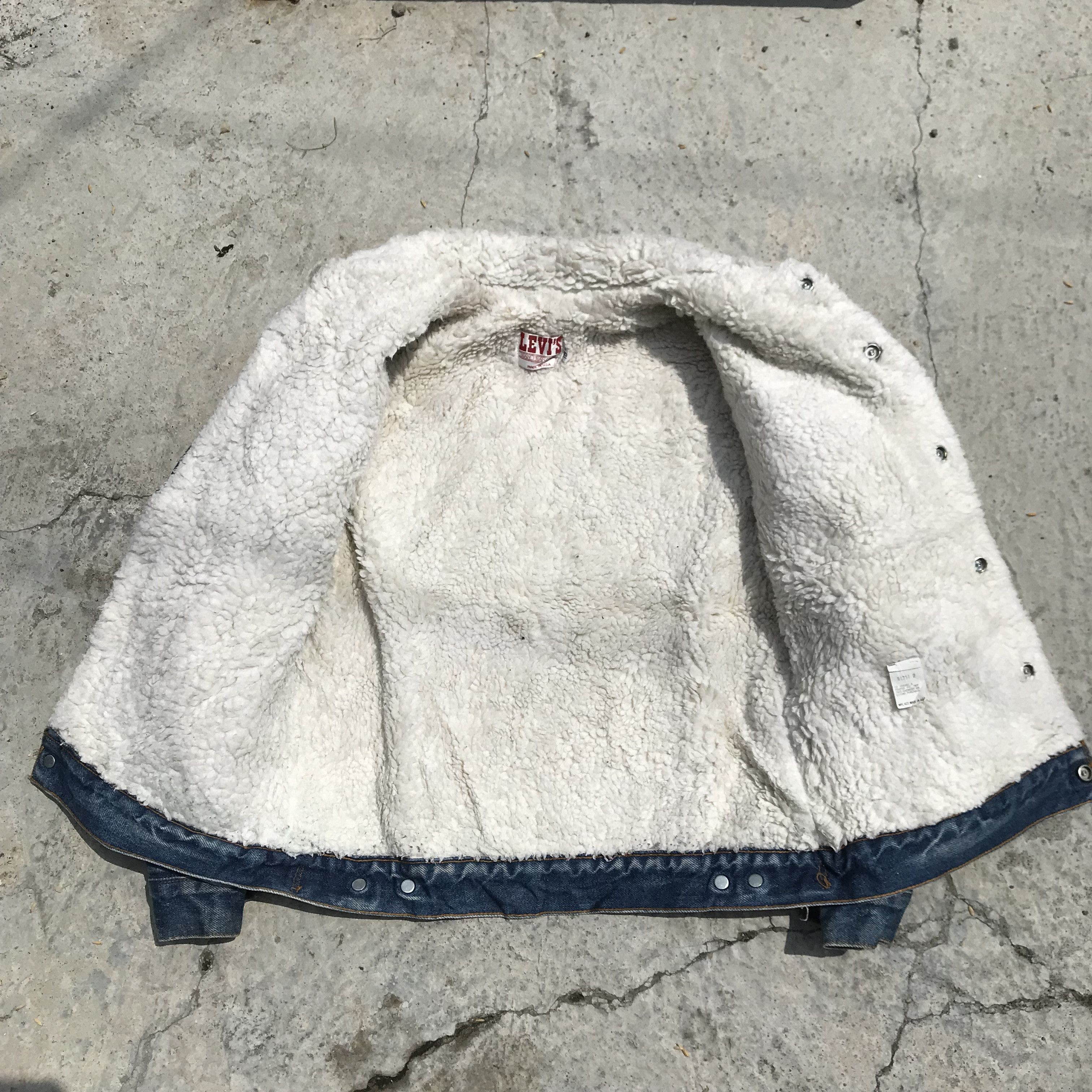 Levi's Vintage 90s Levis Classic Sherpa lined Jeans Trucker Jacket Size US M / EU 48-50 / 2 - 9 Thumbnail