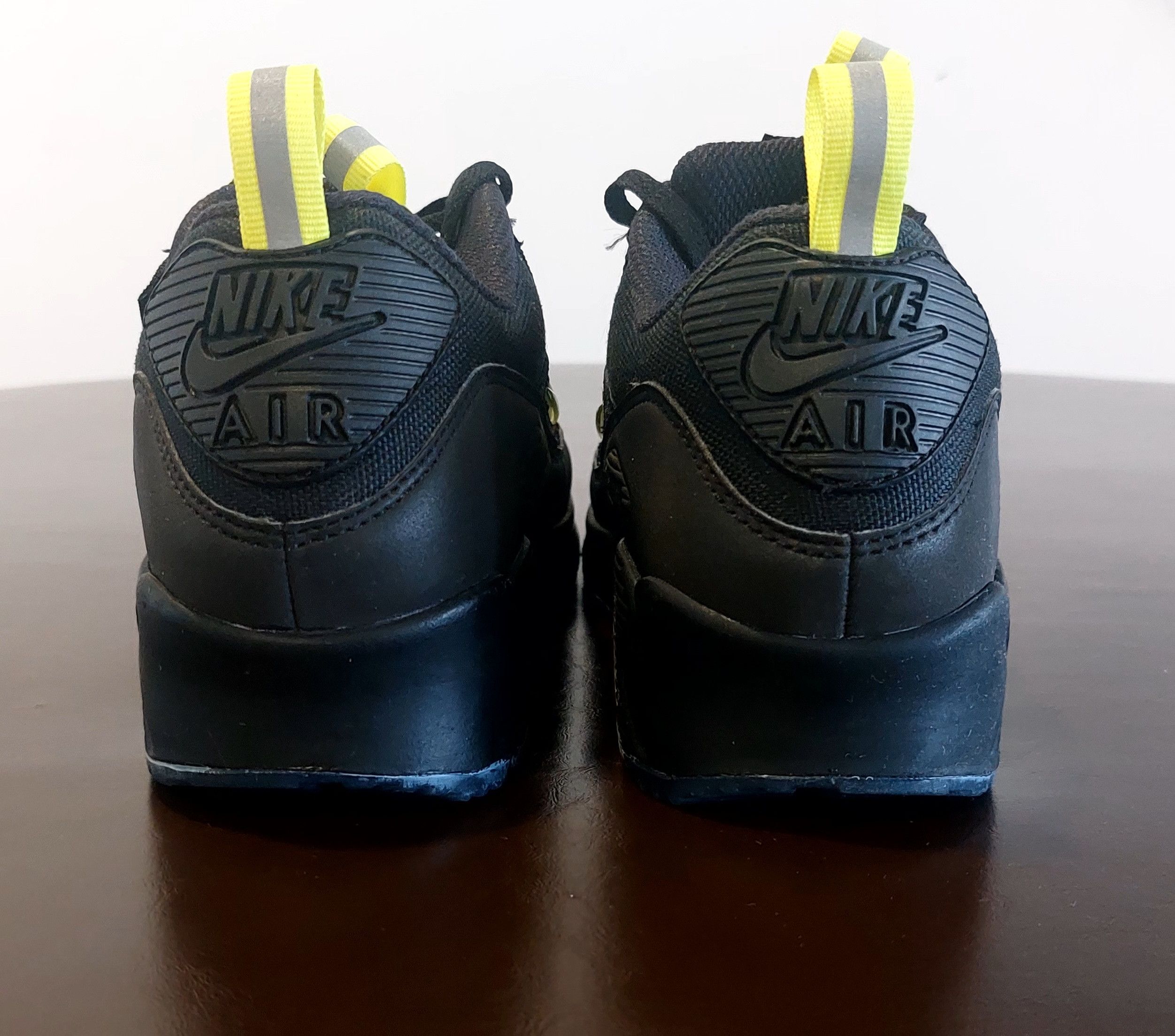Nike Nike Air Max 90 x The Basement Manchester Size US 5.5 / EU 38 - 9 Thumbnail
