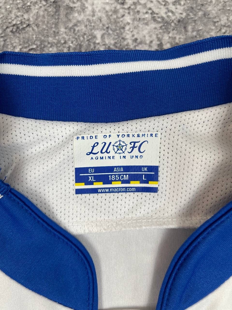 Macron Macron Men Football Shirt Jersey Leeds White Blue 2014/15 Size US XXL / EU 58 / 5 - 5 Thumbnail