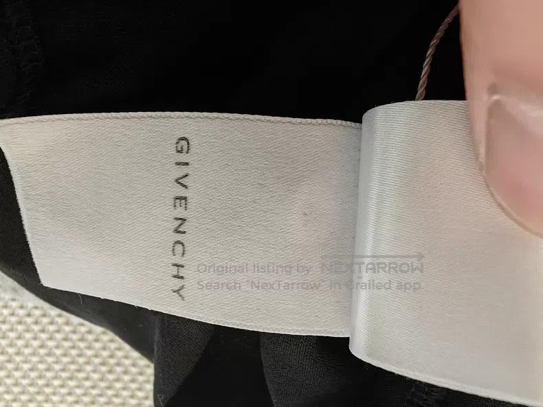 Givenchy Givenchy short sleeves Size US L / EU 52-54 / 3 - 7 Thumbnail