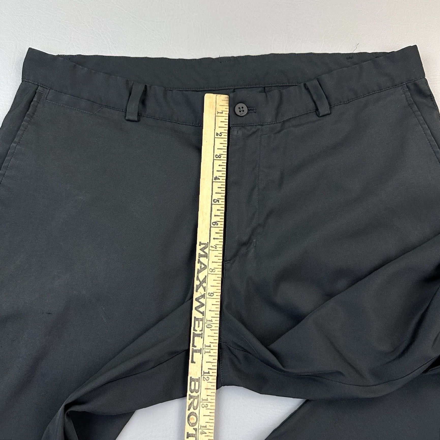 Nike VINTAGE Nike Golf Pants Mens 36x32 Black Dri Fit Flex Flat Front Performance Golf Casual Size US 36 / EU 52 - 5 Thumbnail