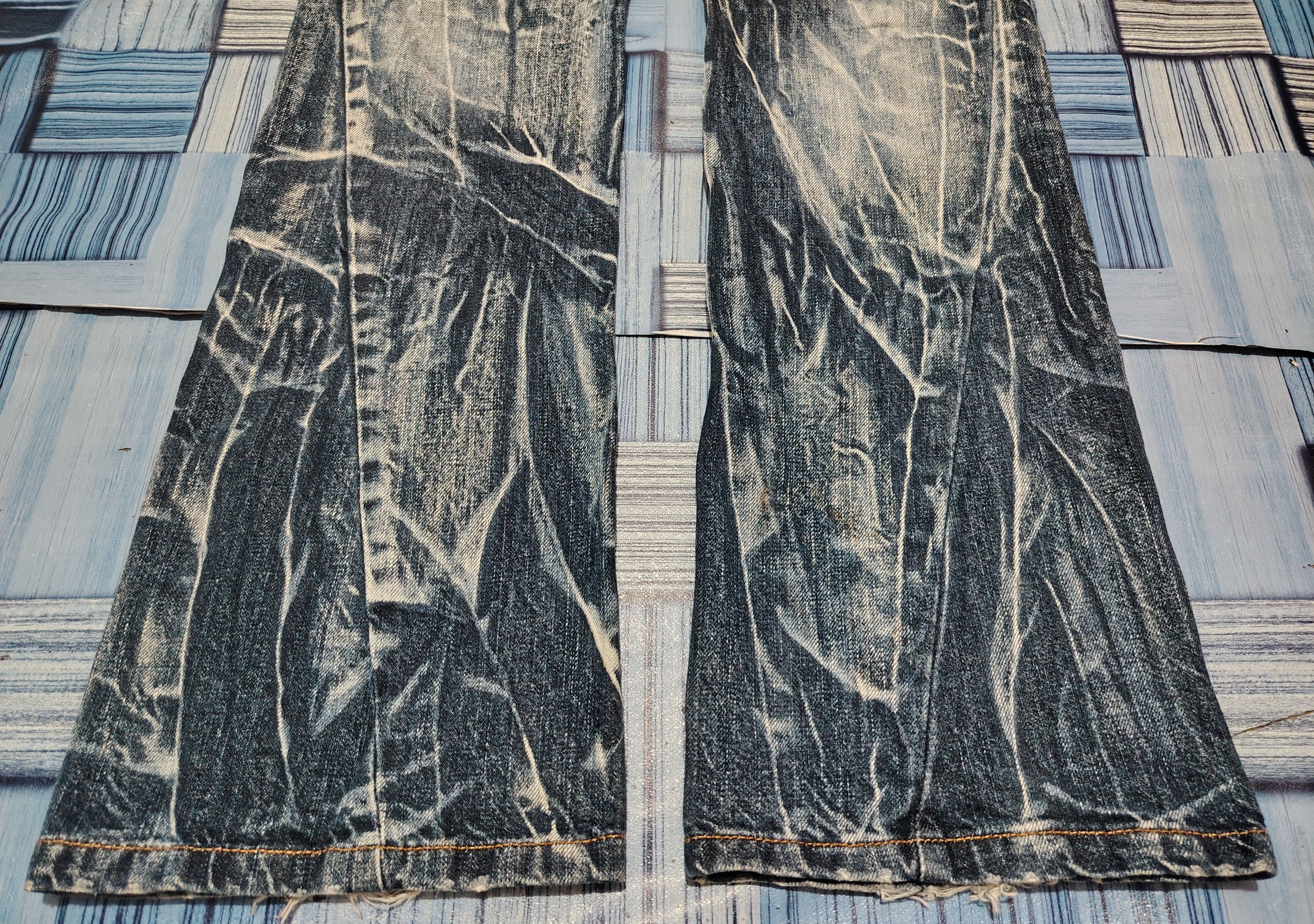 Who Decides War Japanese Antful Jeans Distressed Clawmark Flared Jeans Size US 29 - 4 Thumbnail
