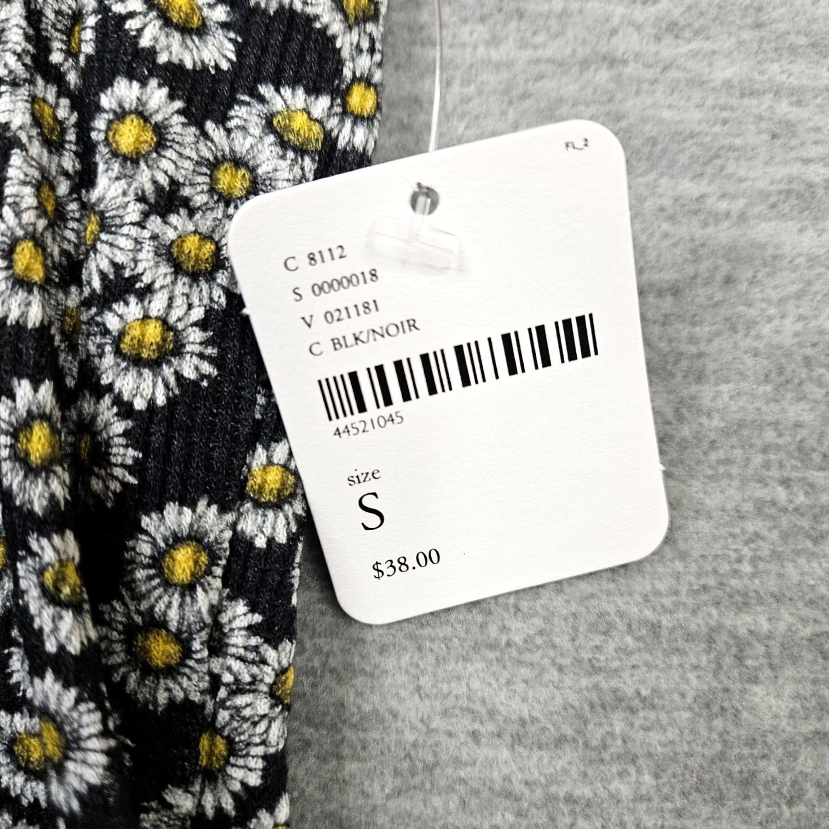 Vintage We the Free Black Floral Printed Ribbed Cropped Tee Top S Adult Regular Cotton Blend Short Sleeve Womens Shirt Knows No Decade Size S / US 4 / IT 40 - 5 Thumbnail