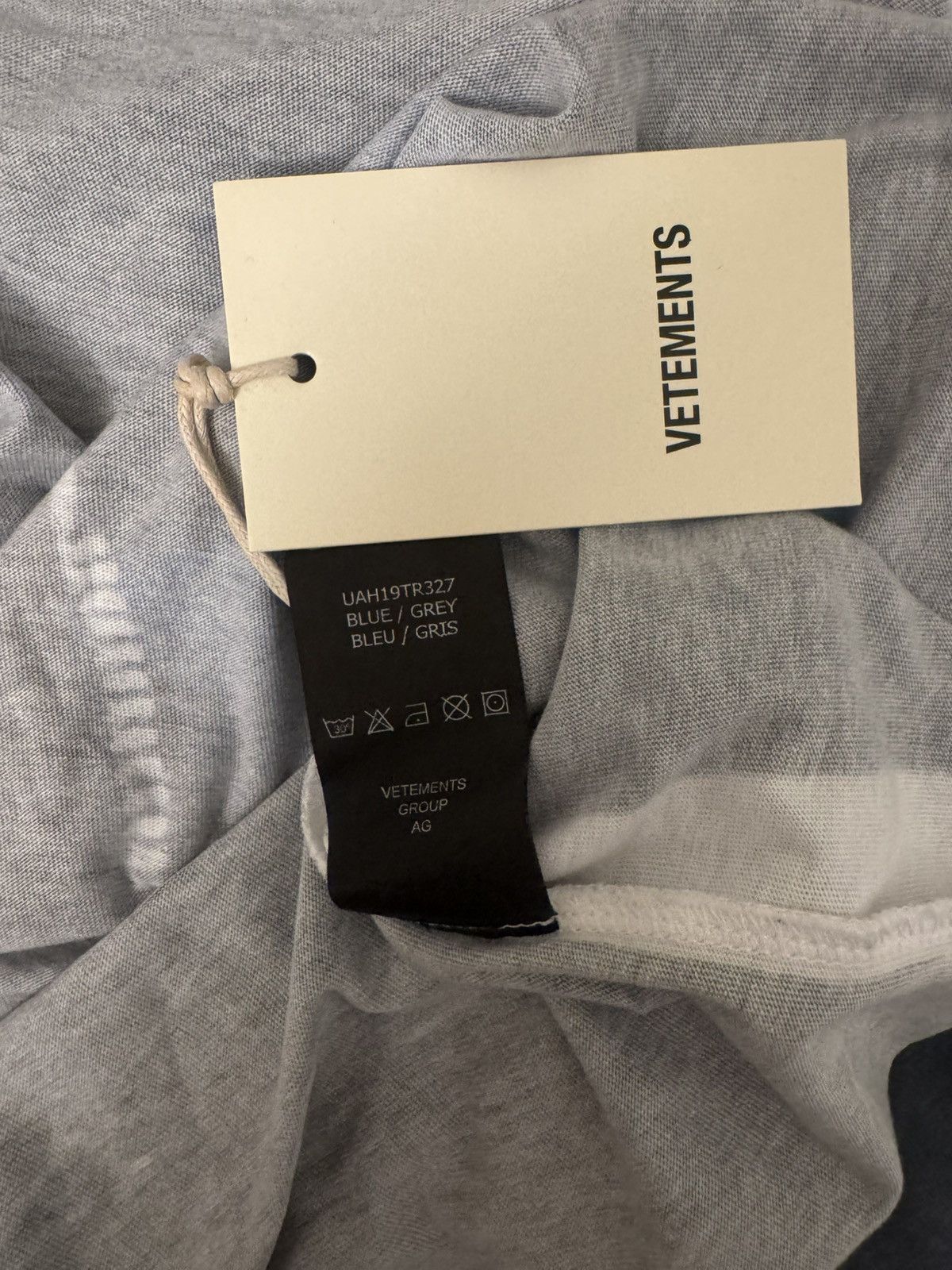 Vetements Vetements 98% Naughty 2% Angel Trompe L’oeil Longsleeve Size US S / EU 44-46 / 1 - 9 Thumbnail