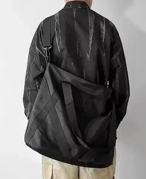 Fashion Grunge Unisex Waterproof Messenger Tote Bag in Black, Men's