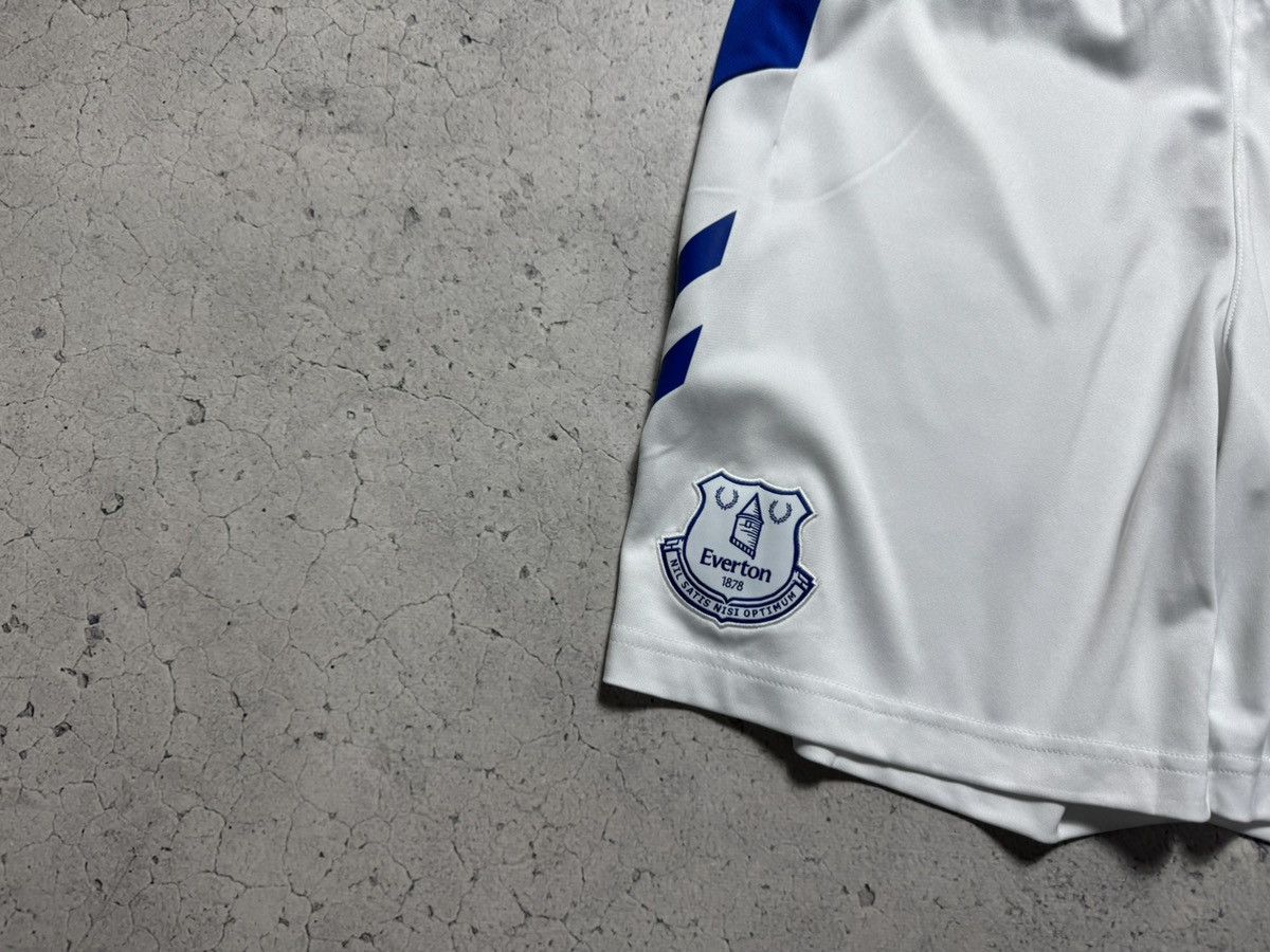 Hummel Hummel FC Everton Football Soccer Shorts White Size US 30 / EU 46 - 2 Thumbnail