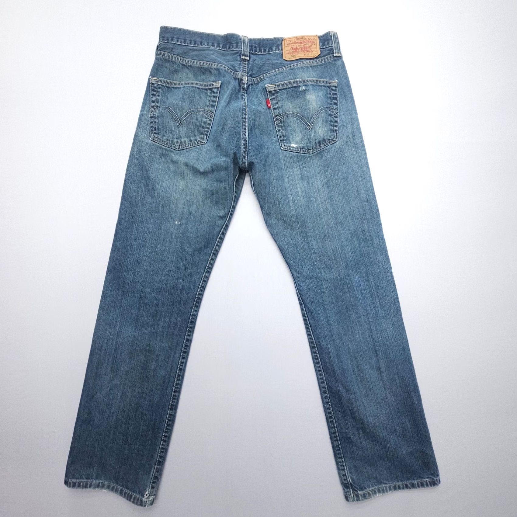 Levi's VINTAGE Levi's 501 Jeans Mens 31 x 30 Dark Wash Blue Y2K 2000s Denim Jeans Mens Leather Patch Button Fly Retro American Classic Size US 31 - 2 Thumbnail