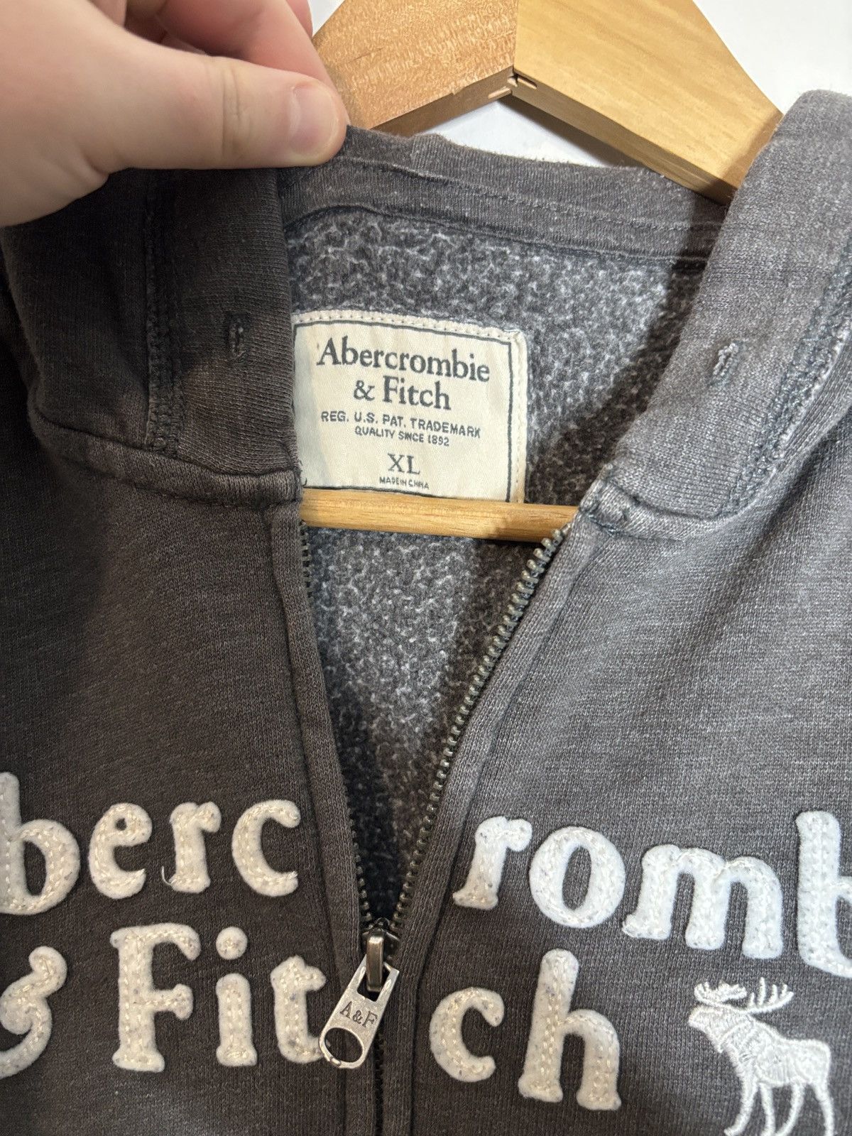 Abercrombie & Fitch Vintage Abercrombie Fitch Full Zip Hoodie Y2K Distressed XL Size XL / US 12-14 / IT 48-50 - 3 Thumbnail