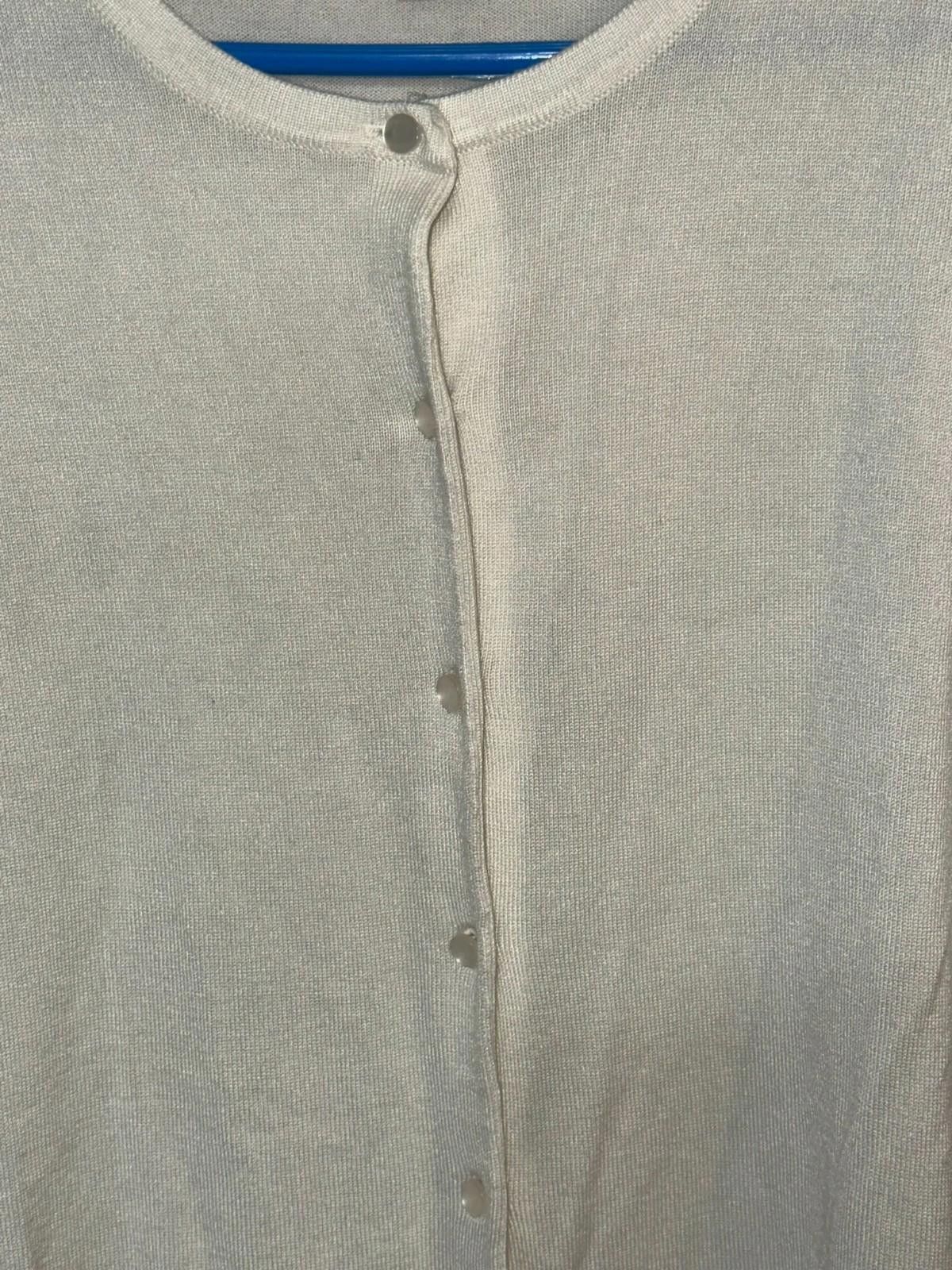 Designer Simply Styled women’s cardigan in size Small Size US S / EU 44-46 / 1 - 2 Thumbnail