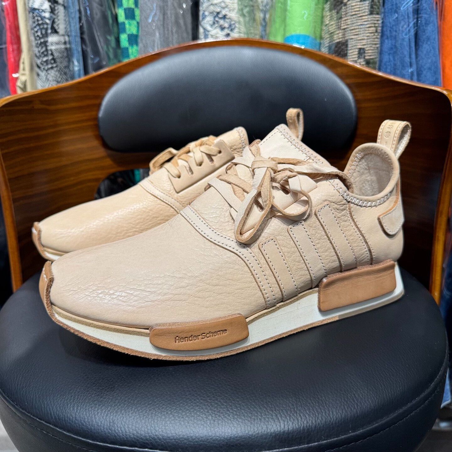 Adidas Adidas Lowtop Sneakers 44 Men Size US 10.5 / EU 43-44 - 1 Thumbnail