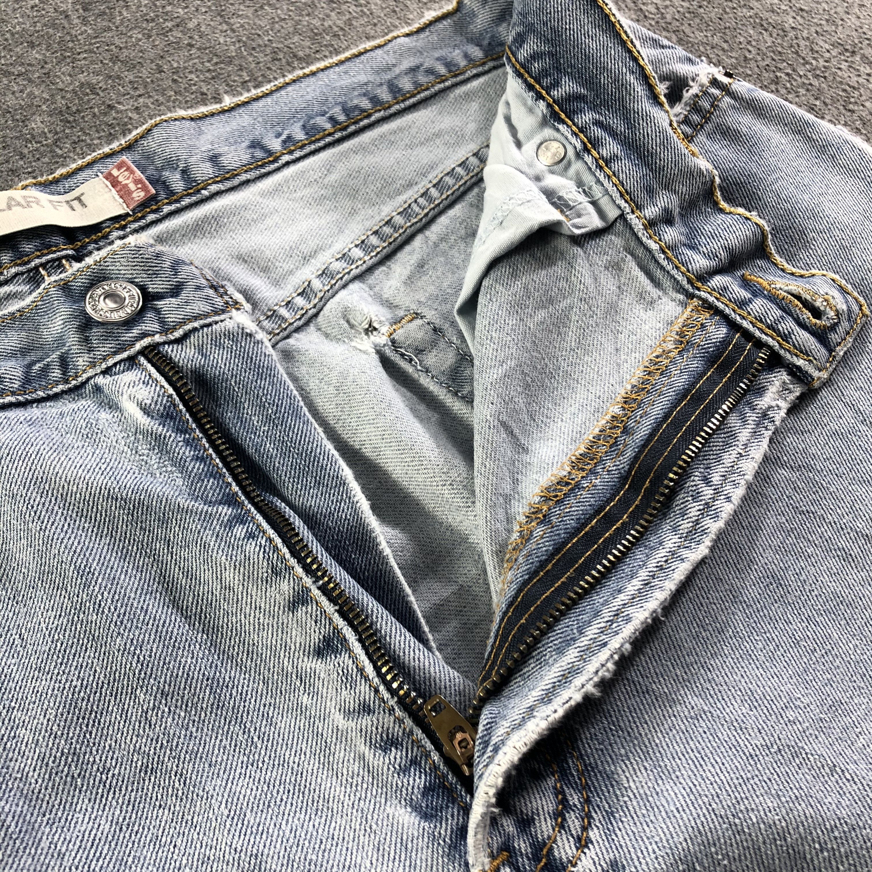 Levi's Vintage Light Wash Levis 505 Jeans-J3721 Size US 37 - 11 Thumbnail