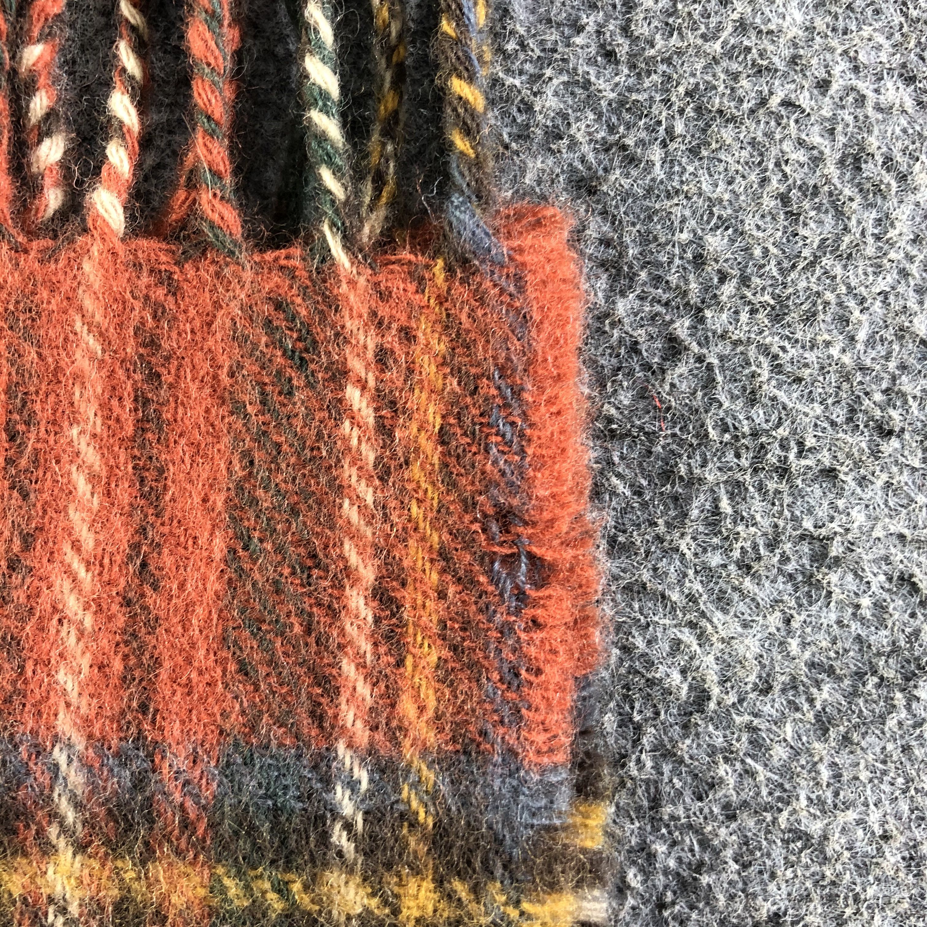 Johnstons Of Elgin Johnstons Of Elgin Scarf / Muffler / Neckwear P419 Size ONE SIZE - 6 Thumbnail