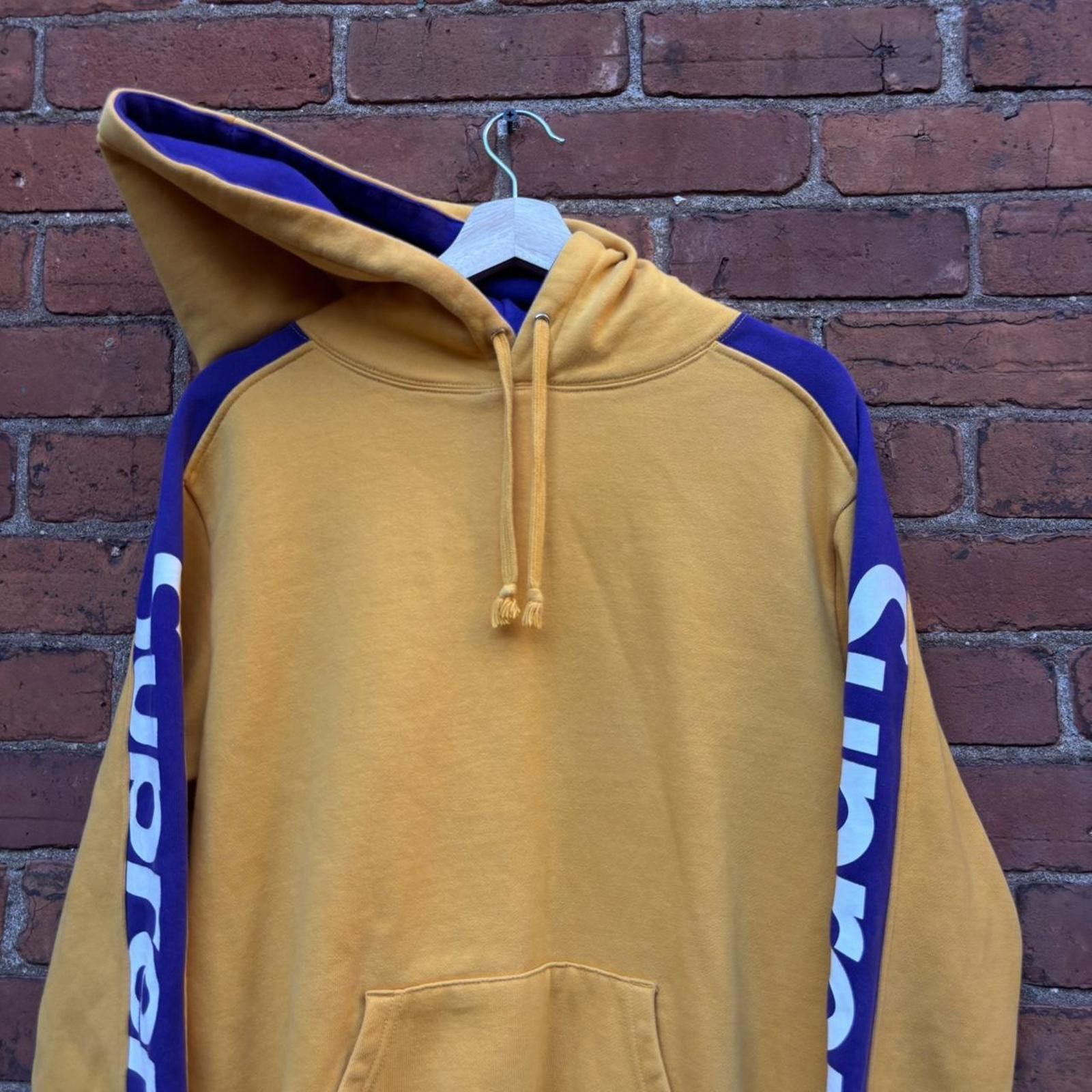 Supreme supreme yellow purple sleeve print hoodie S Size US S / EU 44-46 / 1 - 2 Thumbnail