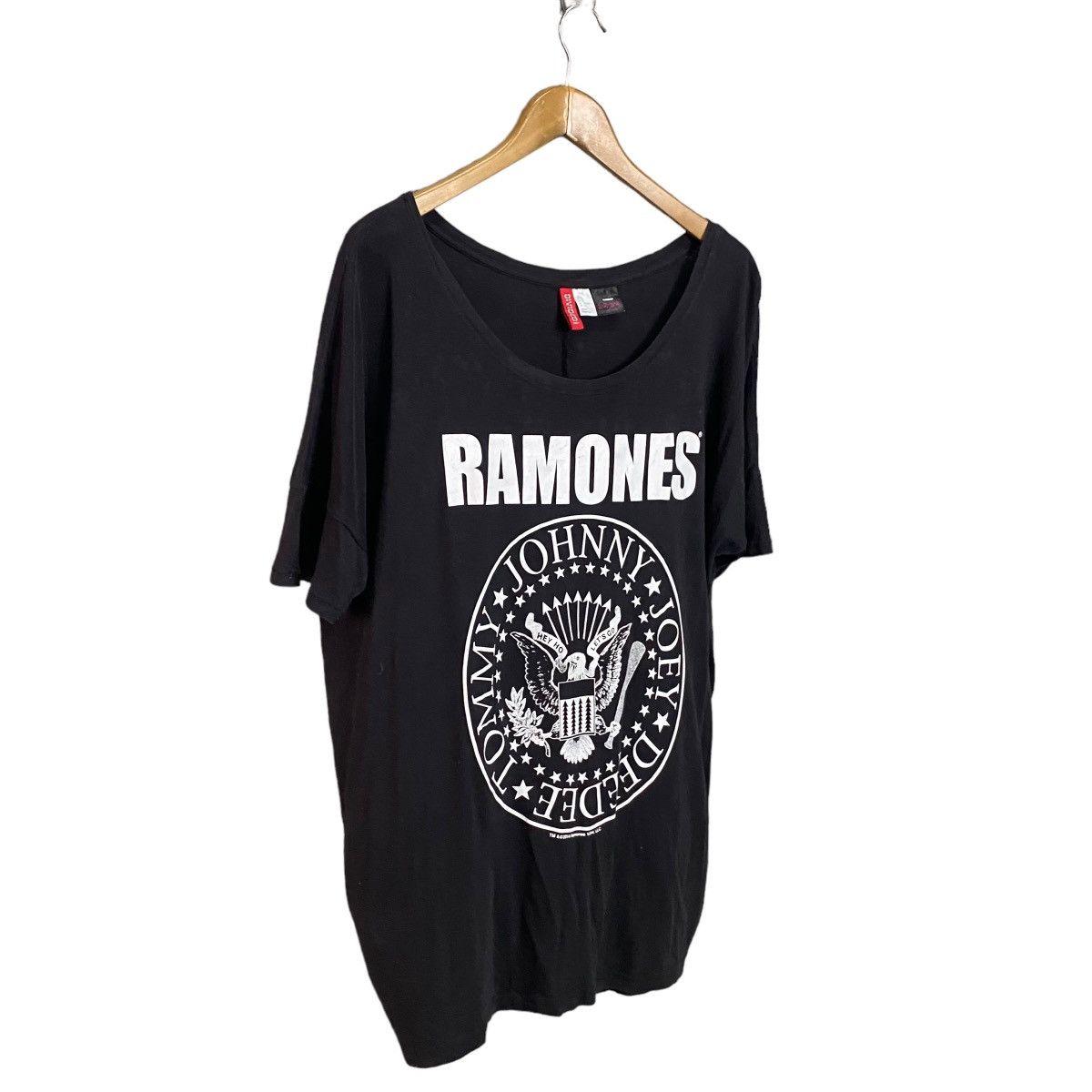 Band Tees Women's Ramones batwings tee Size M / US 6-8 / IT 42-44 - 2 Thumbnail