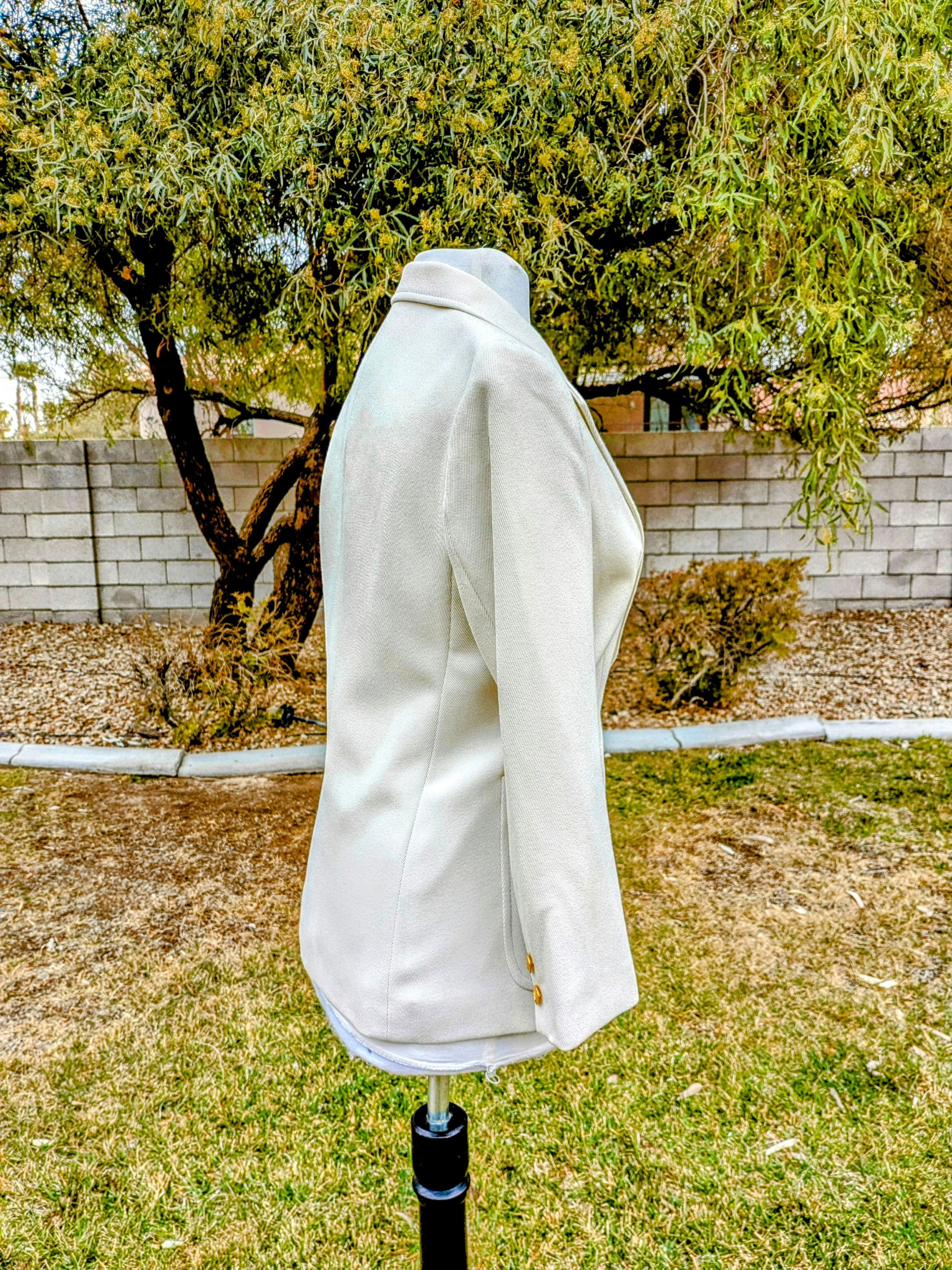 Vintage VTG 1980s Japanese Ivory Womens Sz4P Blazer Suit Jacket EUC Size S / US 4 / IT 40 - 2 Thumbnail