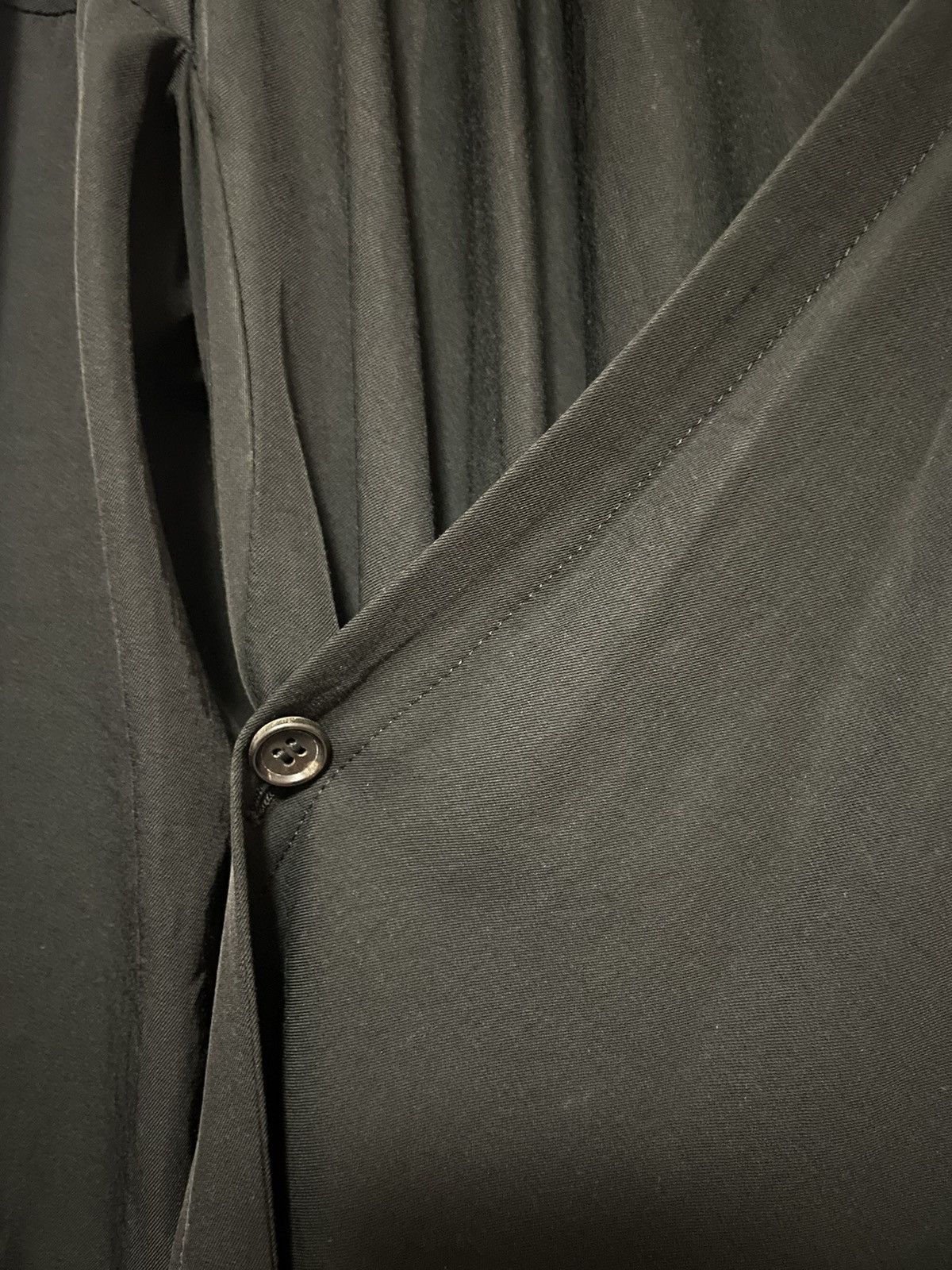 Yohji Yamamoto Yohji yamamoto fw18 asymmetrical long shirt Size US L / EU 52-54 / 3 - 5 Thumbnail