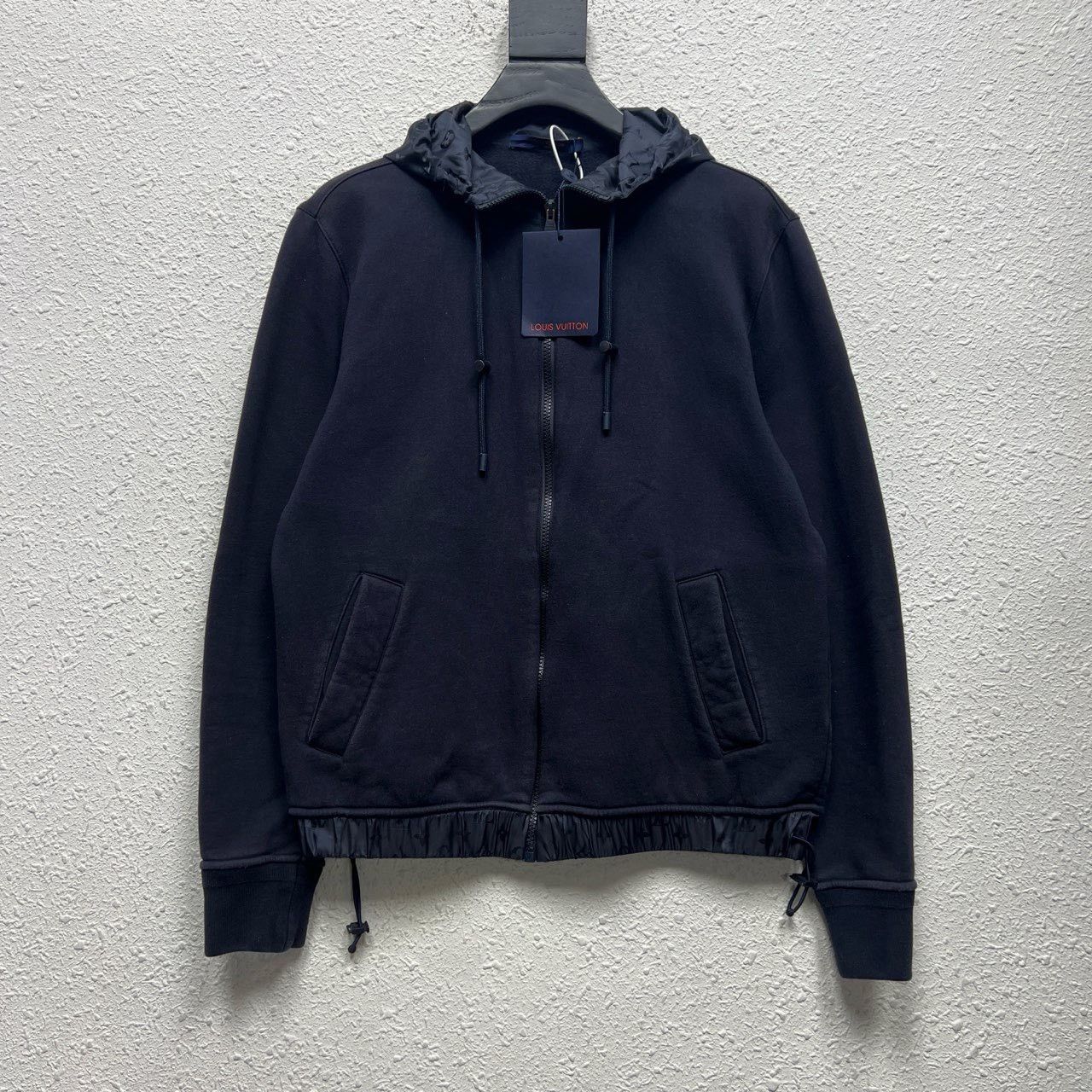 Louis Vuitton LOUIS VUITTON LV black worn-out zip-up hoodie jacket Nextar Size US S / EU 44-46 / 1 - 1 Thumbnail