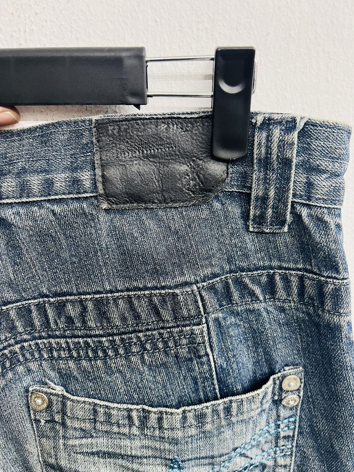 Rocawear × Vintage Vintage Y2k Rocawear Baggy Denim Pants Wide Leg Size US 33 - 13 Thumbnail