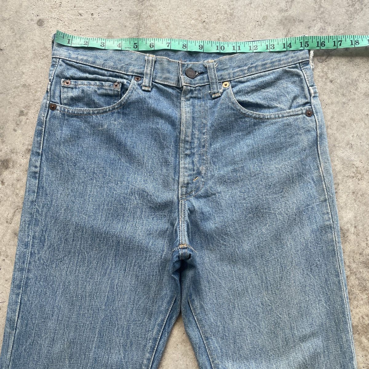 Levi's 80s Vintage Levis 517 Flare Faded Jeans Bootcut Denim Pants Size US 30 / EU 46 - 5 Thumbnail