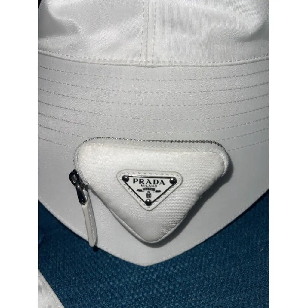 Prada o1mt1gz0225 Size: OS / Re-Nylon Nylon Bucket Hat / Cap White Size ONE SIZE - 2 Thumbnail