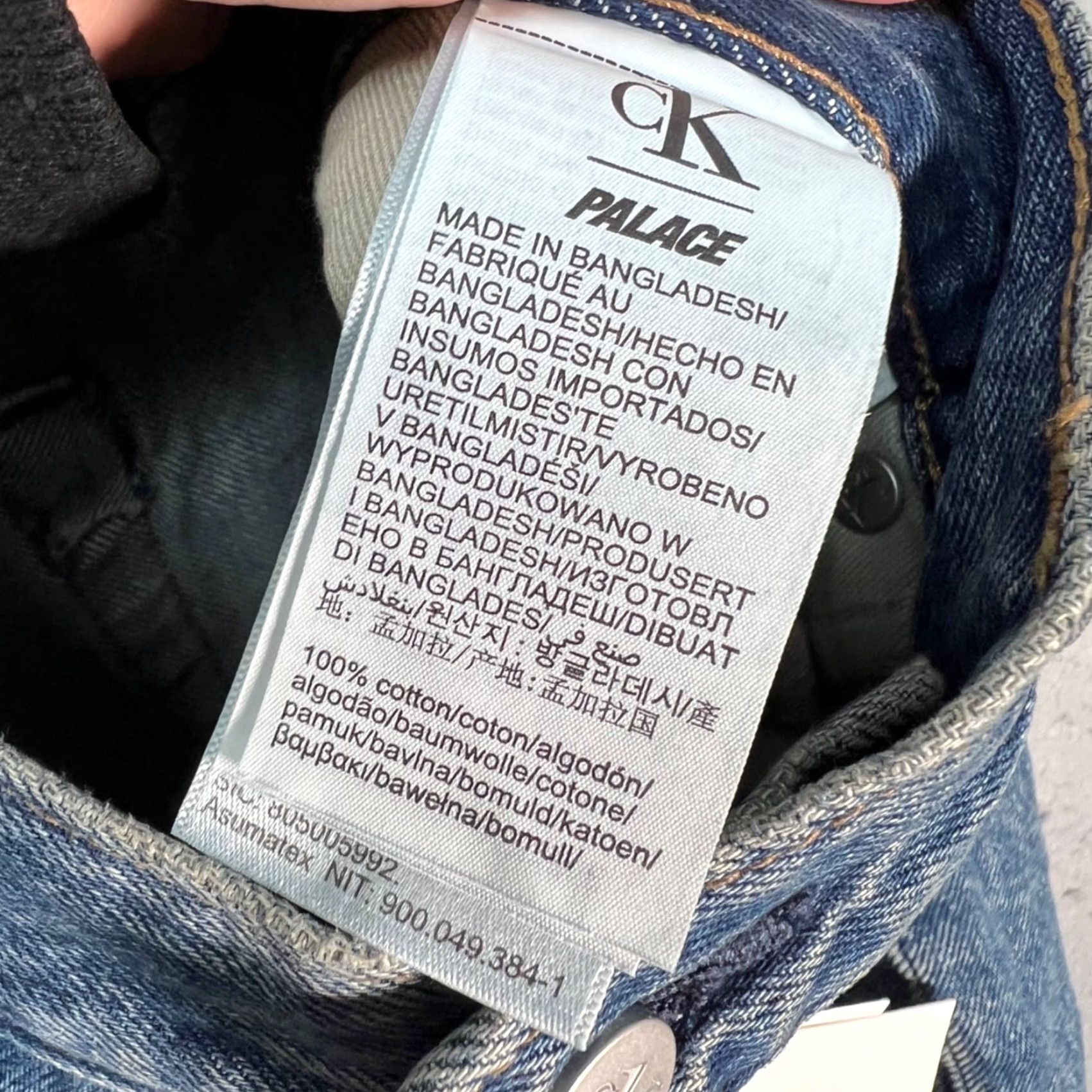 Palace Palace Calvin Klein Mens Bermuda Shorts 30 Blue 100% Cotton NEW! Denim Baggy Mid Rise Flat Front Pockets Crew Neckless? Size US 30 / EU 46 - 4 Thumbnail