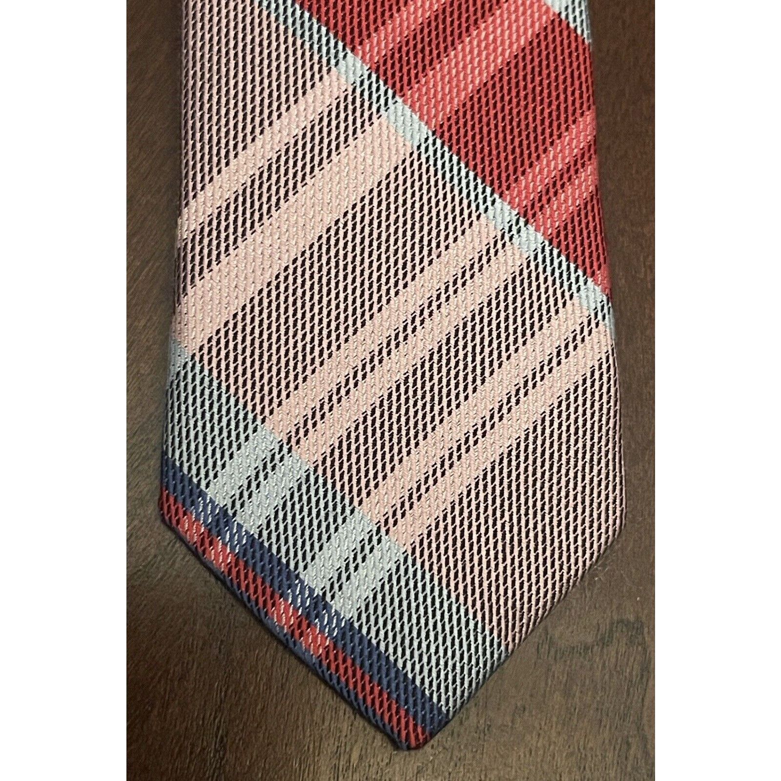 Jos. A. Bank Jos. A. Bank Traveler Red Blue Pink 65% Cotton 35% Silk Size ONE SIZE - 6 Thumbnail