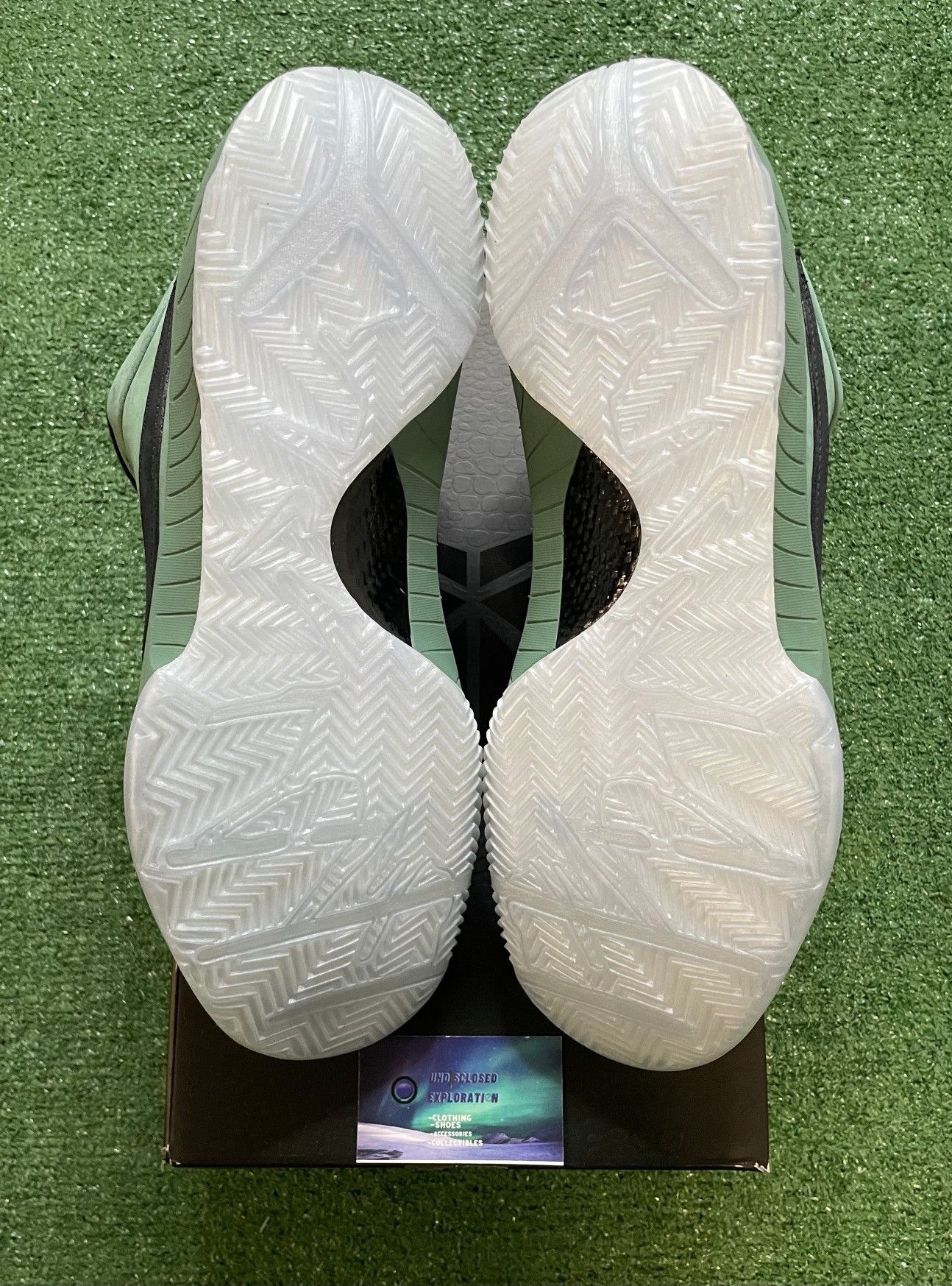 Nike Nike Kobe 4 IV girl dad Size US 15 / EU 48 - 6 Thumbnail
