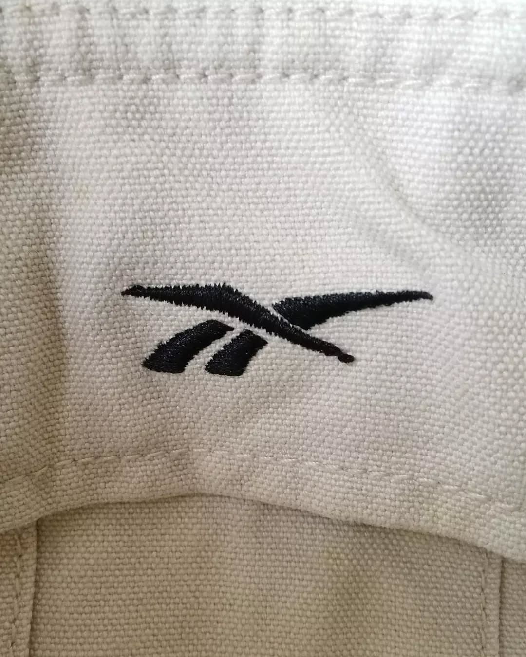Reebok Vintage Reebok Cargo Pocket Short Pants Size US 32 / EU 48 - 5 Thumbnail