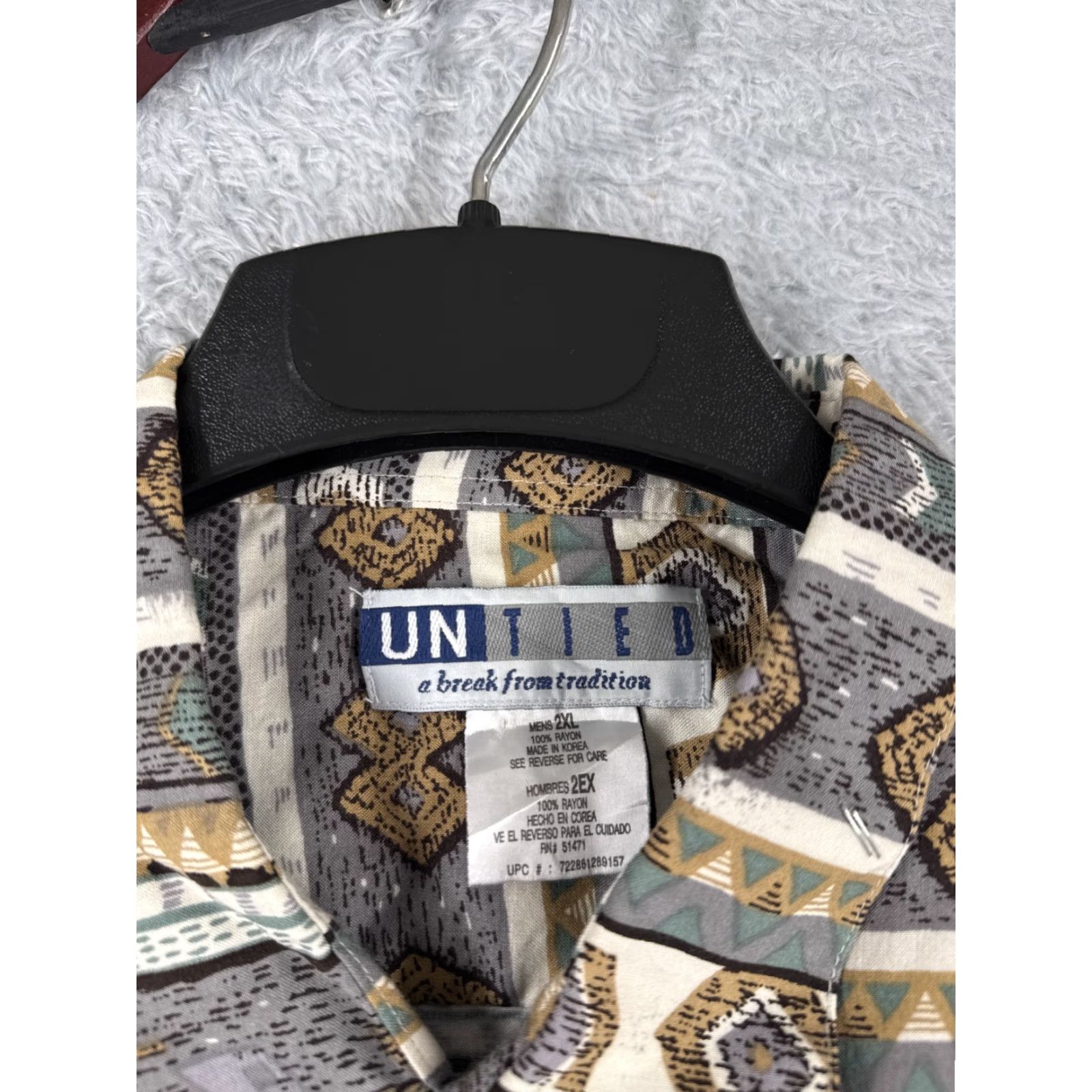 Vintage VINTAGE Un tied Button-Up Shirt Mens 2XL Gray Floral Tribal Beach Casual Rayon Size US XXL / EU 58 / 5 - 7 Thumbnail