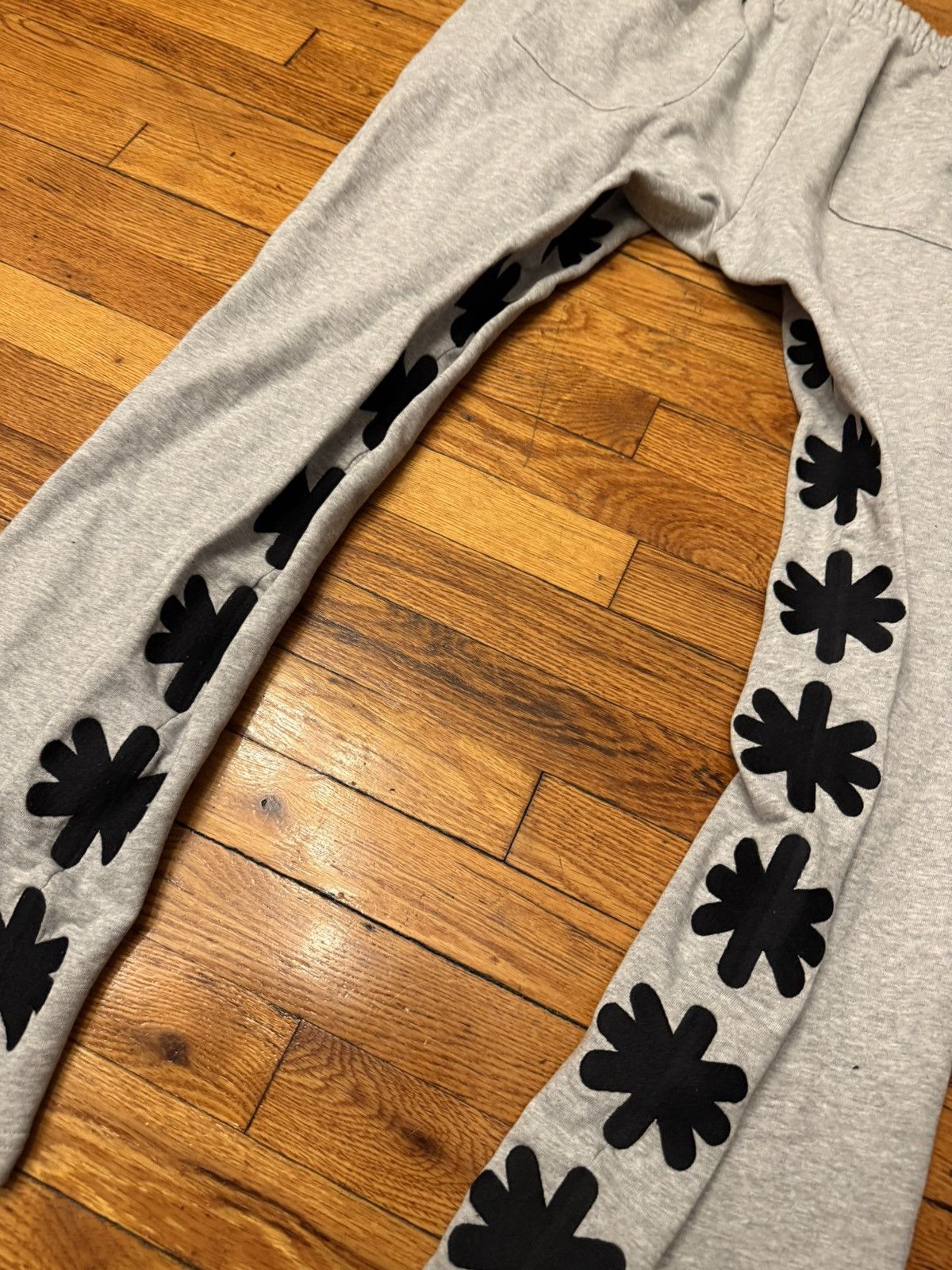 LOSTSHDWS Lostshdws Sweatpants Size XL Size US 36 / EU 52 - 8 Thumbnail
