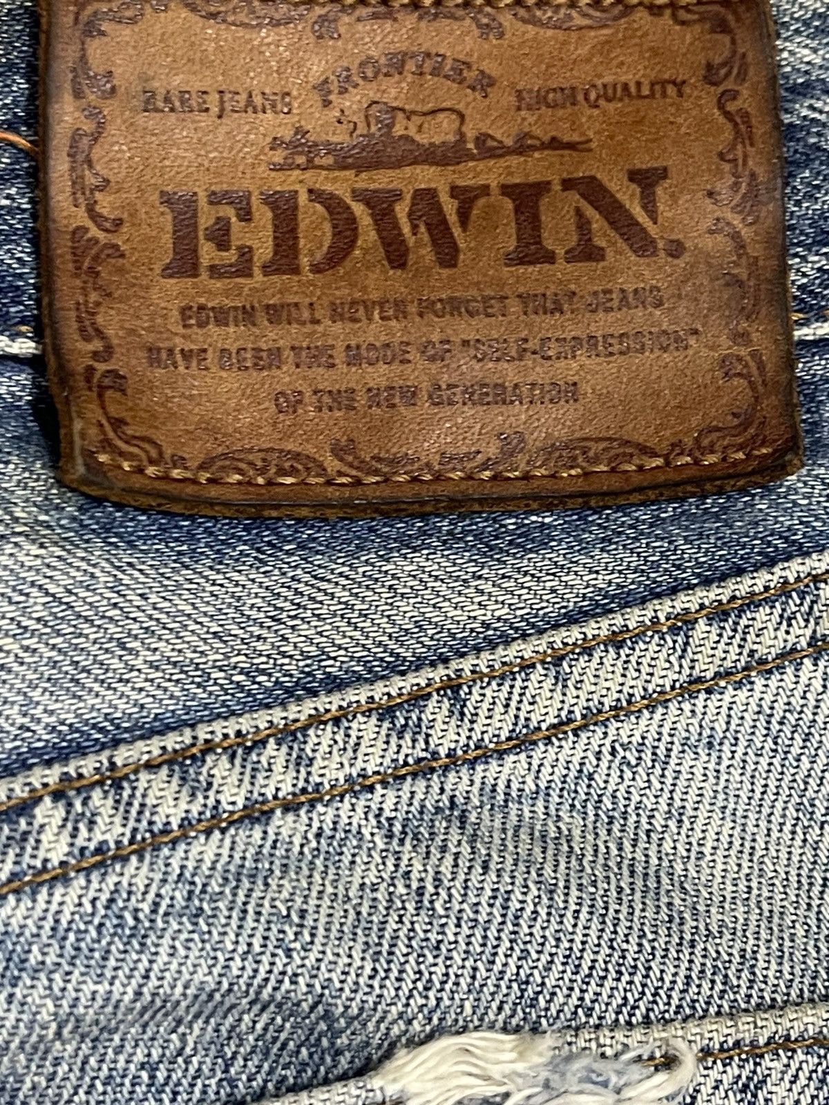 Edwin Vintage 90s Edwin Blue Faded Wash Distressed Baggy Jeans Size US 32 / EU 48 - 9 Thumbnail