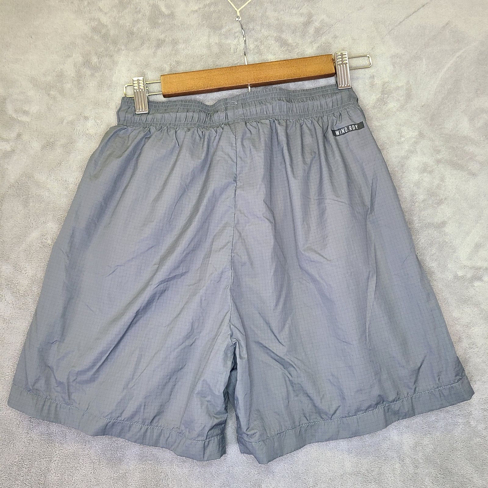 Adidas Adidas AG Women's Medium Gray Running Shorts 26"W 4"L Size 26" / US 2 / IT 38 - 2 Thumbnail