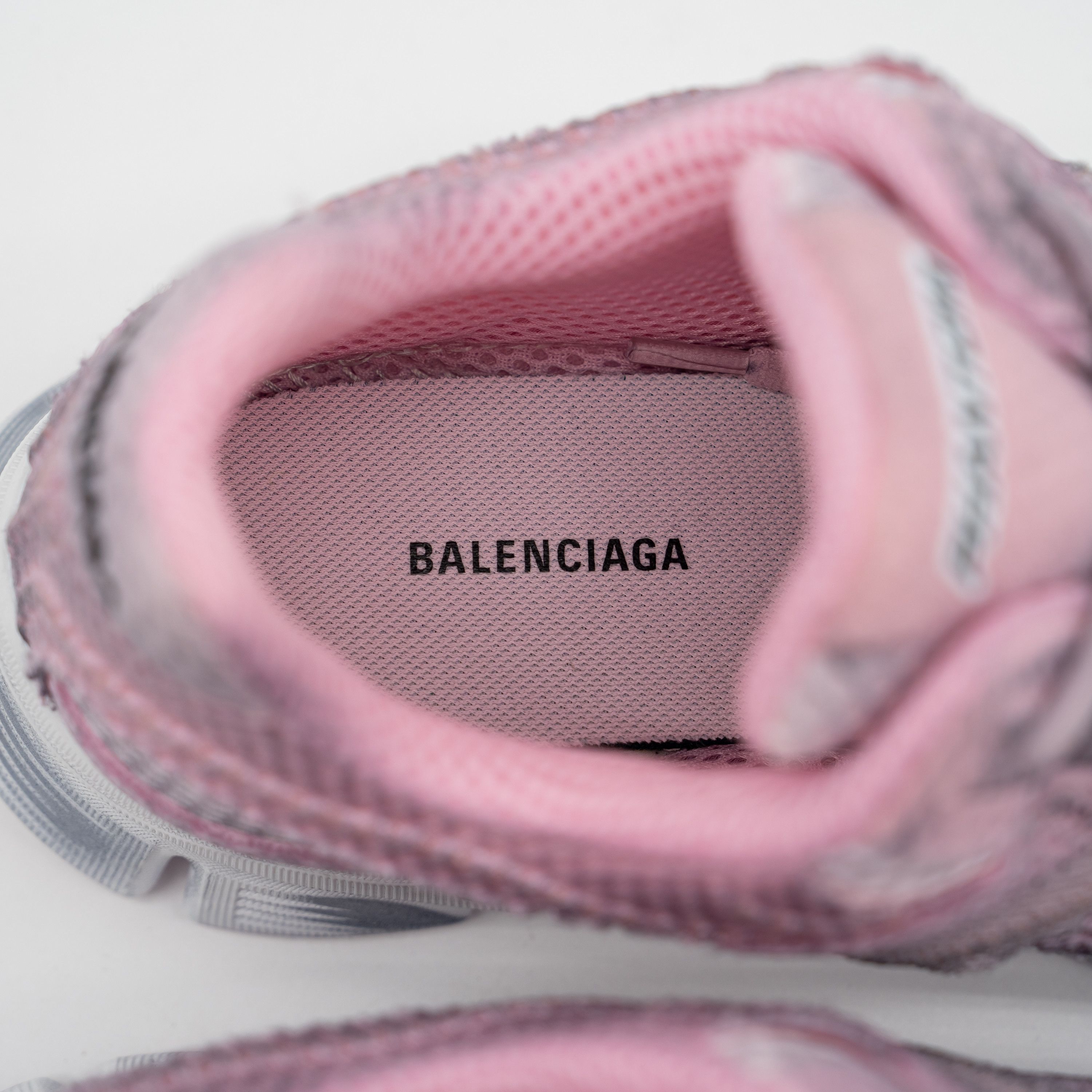 Balenciaga 38 EU 8 US Balenciaga Phantom Sneakers Pink Distressed Mesh Size US 8 / IT 38 - 10 Thumbnail