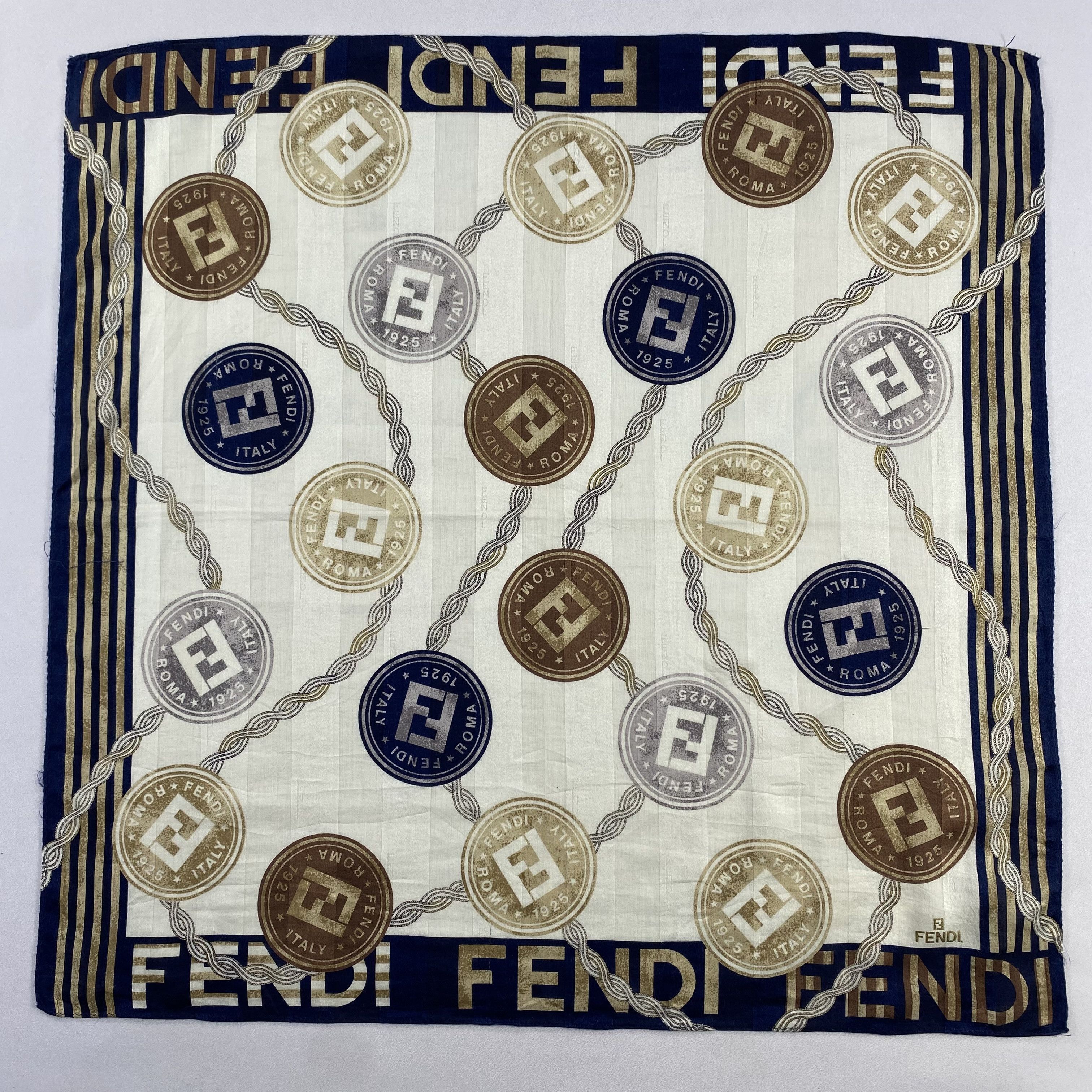 Vintage Fendi Handkerchief / Neckerchief / Bandana-P879 Size ONE SIZE - 1 Thumbnail