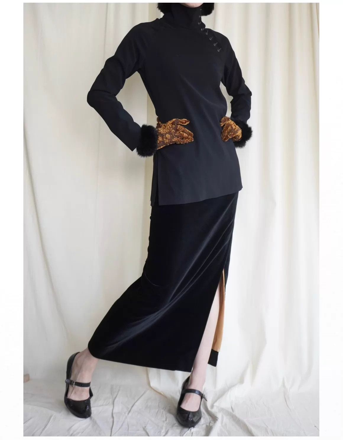 Vivienne Westwood Vivienne Westwood 1990s Early Velvet Slit Straight Skirt Red Label Size 25" / US 0 / IT 36 - 1 Thumbnail