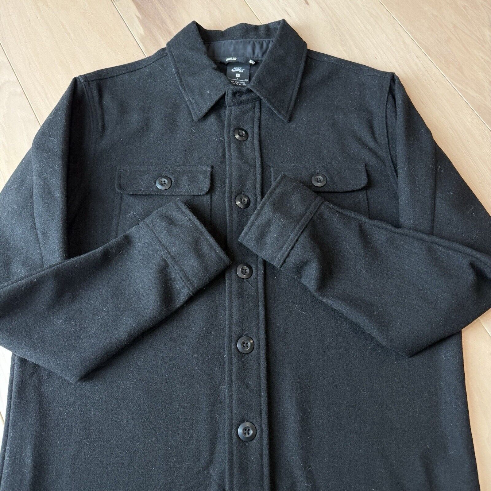 Nike Nike SB Wool Over Shirt Small Black Button Up Collared Size US S / EU 44-46 / 1 - 4 Thumbnail